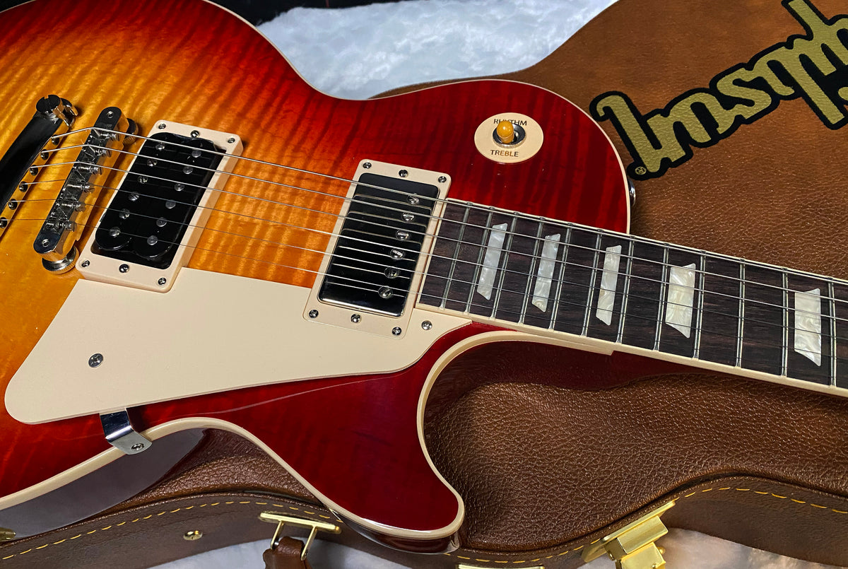 NEW ! Gibson Les Paul Standard '60s - KILLER AAA Flame - Factory Sunburst (custom shop finish) - Bizarre Guitar Limited Edition - .9.3lbs - Authorized Dealer - G07904