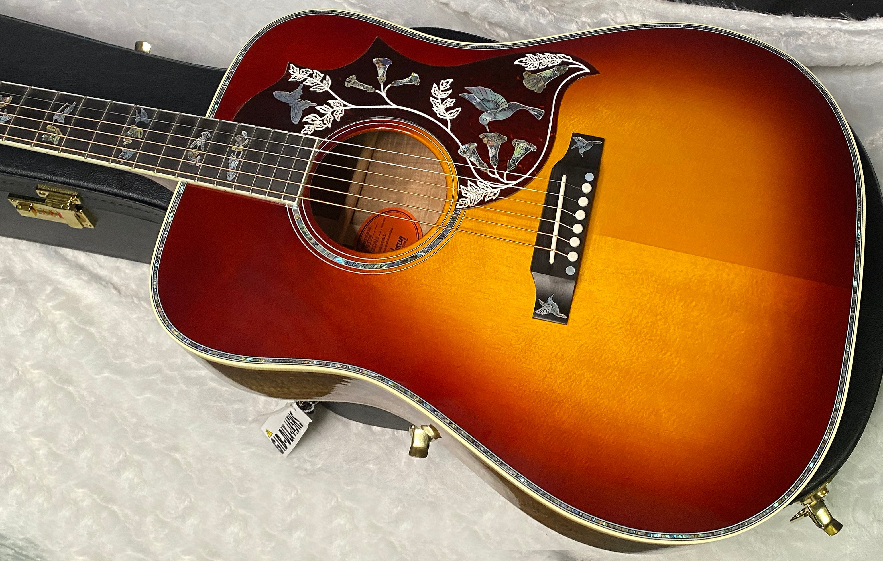 NEW! Gibson Hummingbird Custom Koa - Dealer Select - Autumnburst - Authorized Dealer - Custom Shop - 4.85 lbs - G07194
