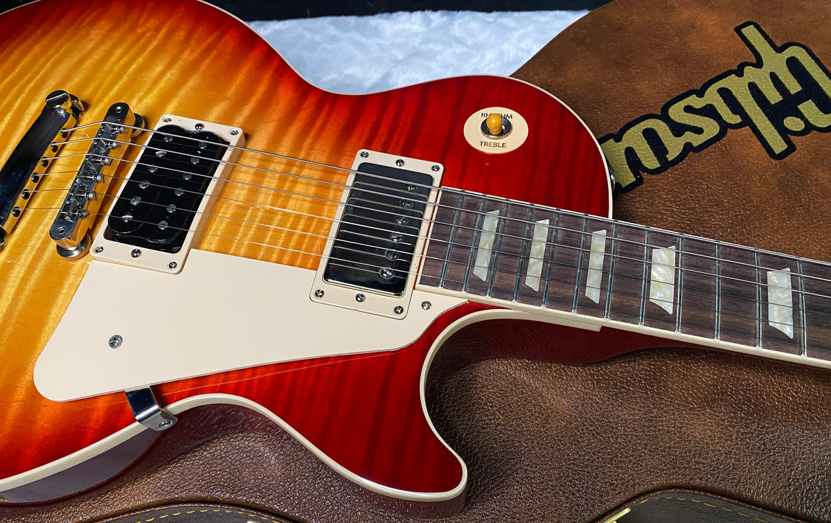 NEW ! Gibson Les Paul Standard '50s - KILLER AAA Flame - Factory Sunburst (custom shop finish) - Bizarre Guitar Limited Edition - .9.3 lbs - Authorized Dealer - G07970
