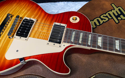 NEW ! Gibson Les Paul Standard '50s - KILLER AAA Flame - Factory Sunburst (custom shop finish) - Bizarre Guitar Limited Edition - .9.3 lbs - Authorized Dealer - G07970