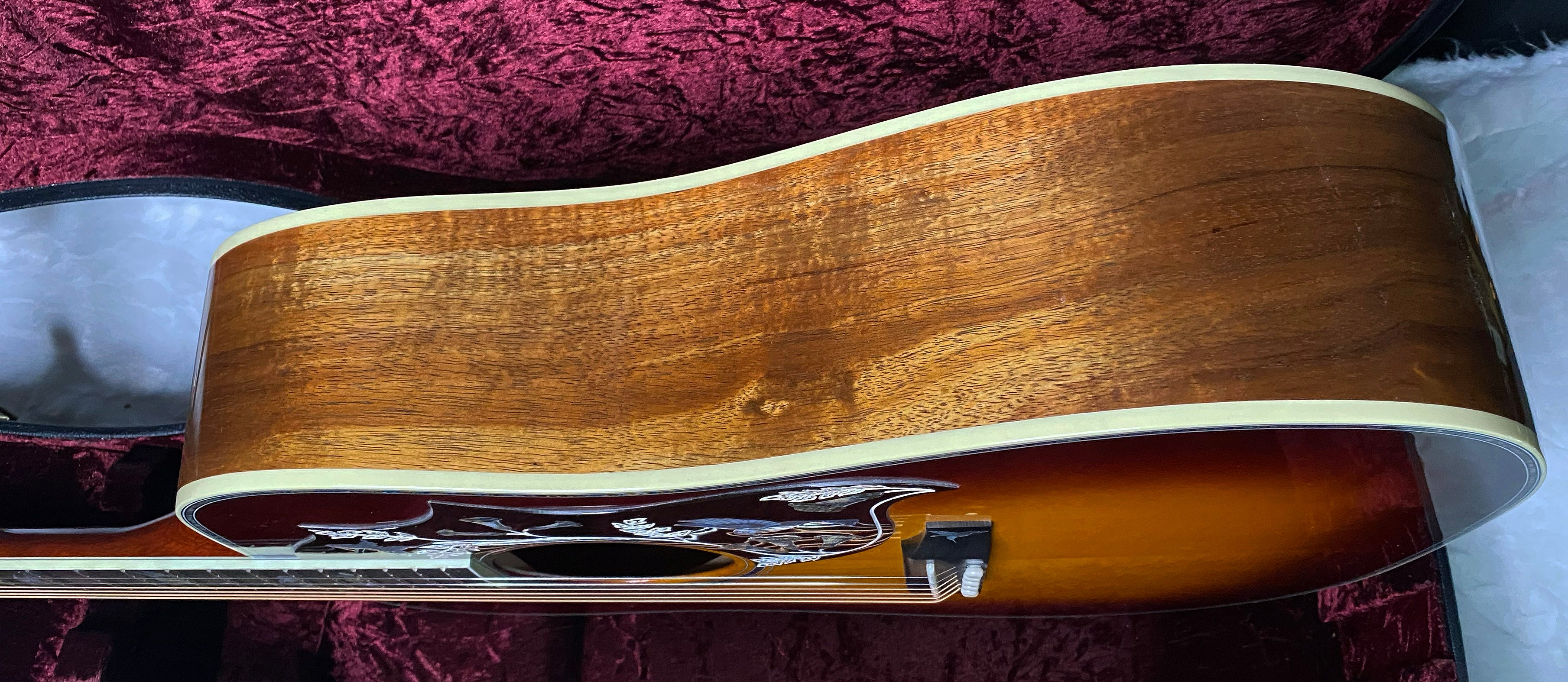 NEW! Gibson Hummingbird Custom Koa - Dealer Select - Autumnburst - Authorized Dealer - Custom Shop - 4.85 lbs - G07194