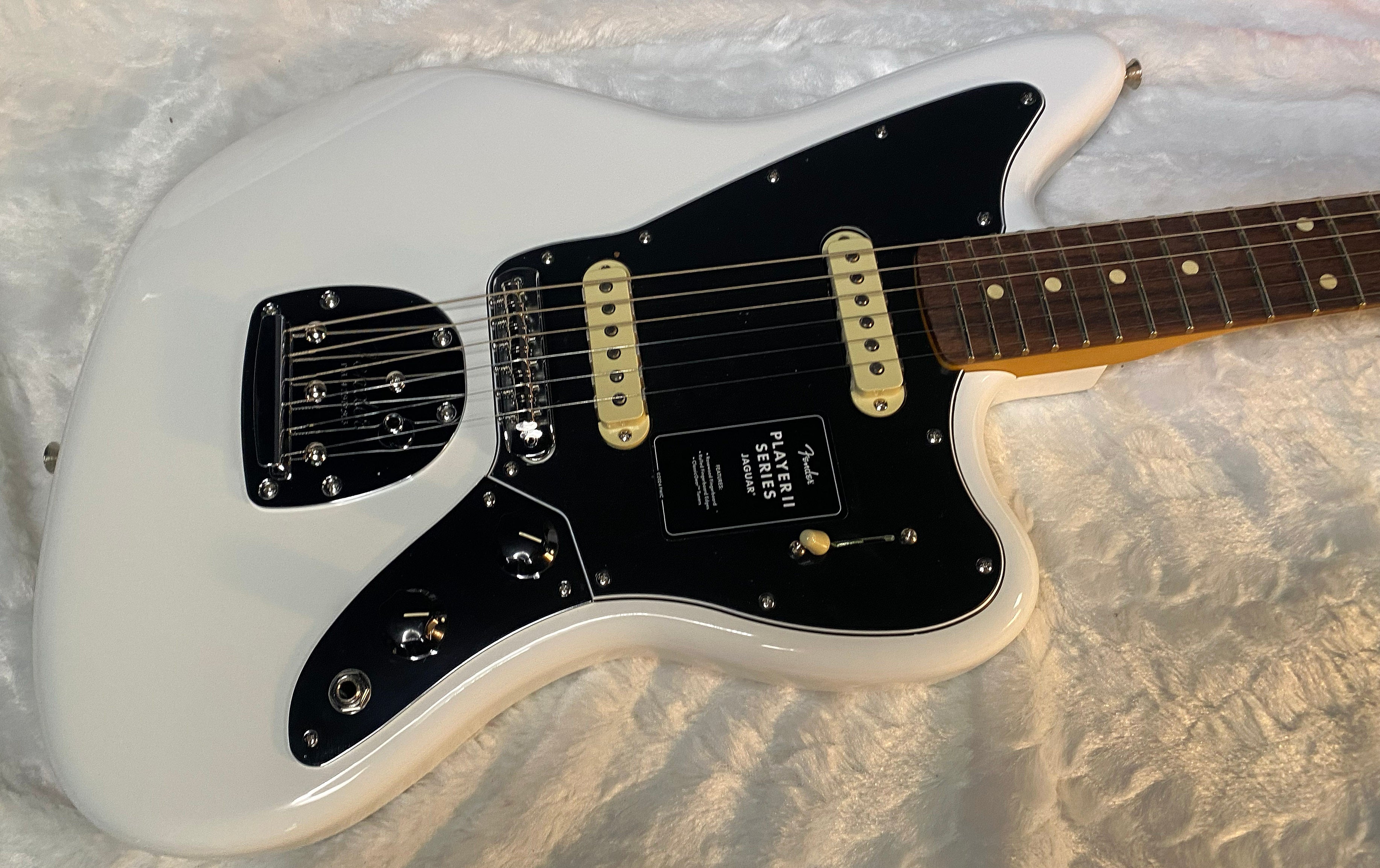 NEW! Fender Player II Jaguar Rosewood Fretboard - Polar White