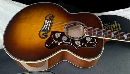 NEW ! Gibson Acoustic SJ-200 Custom Shop Anniversary Limited Edition Acoustic-electric Guitar - Cremona Burst - 4.85lbs - Authorized Dealer - G07193