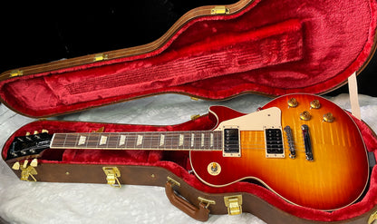 NEW ! Gibson Les Paul Standard '50s - KILLER AAA Flame - Factory Sunburst (custom shop finish) - Bizarre Guitar Limited Edition - .9.3 lbs - Authorized Dealer - G07970