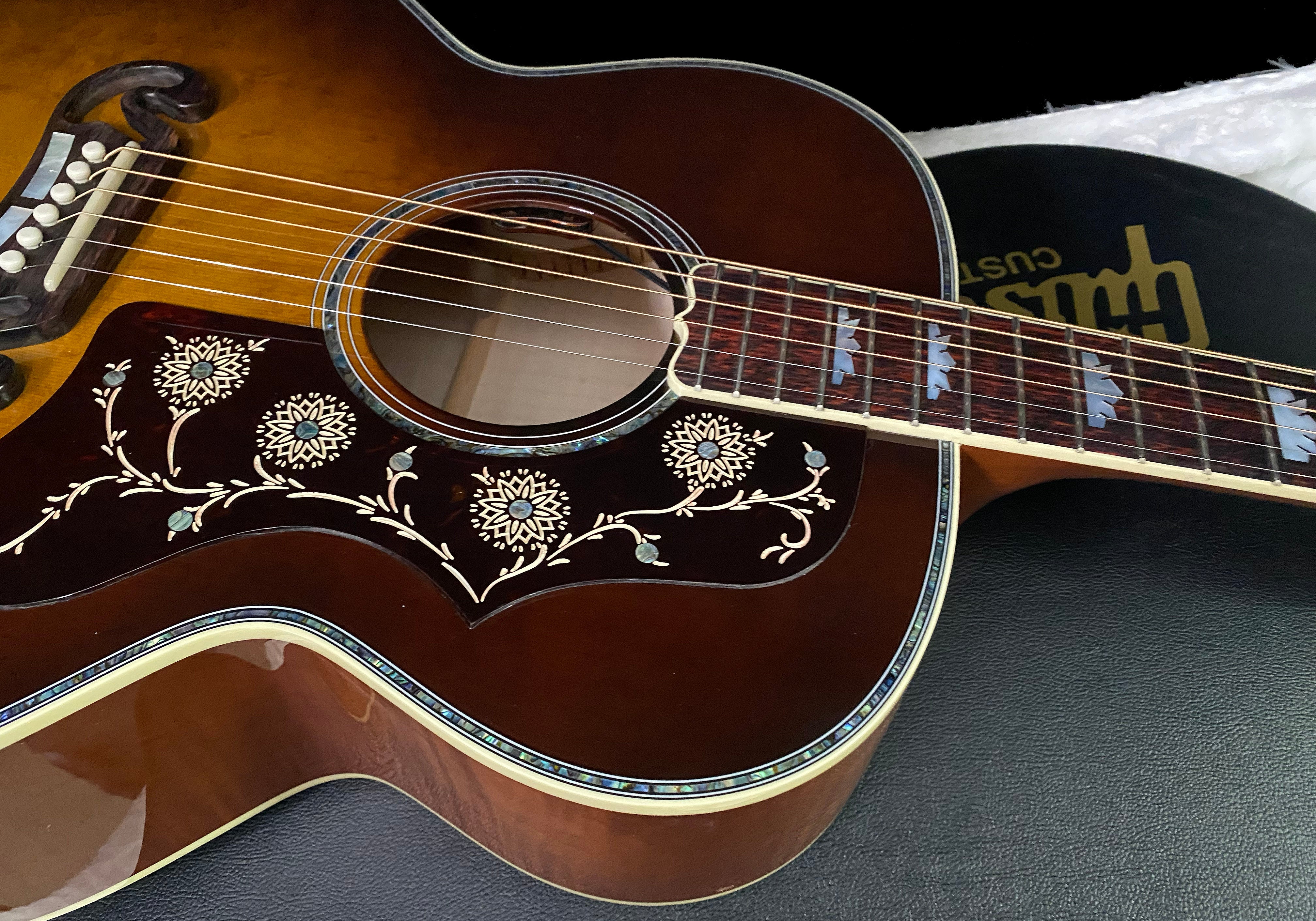 NEW ! Gibson Acoustic SJ-200 Custom Shop Anniversary Limited Edition Acoustic-electric Guitar - Cremona Burst - 4.85lbs - Authorized Dealer - G07193