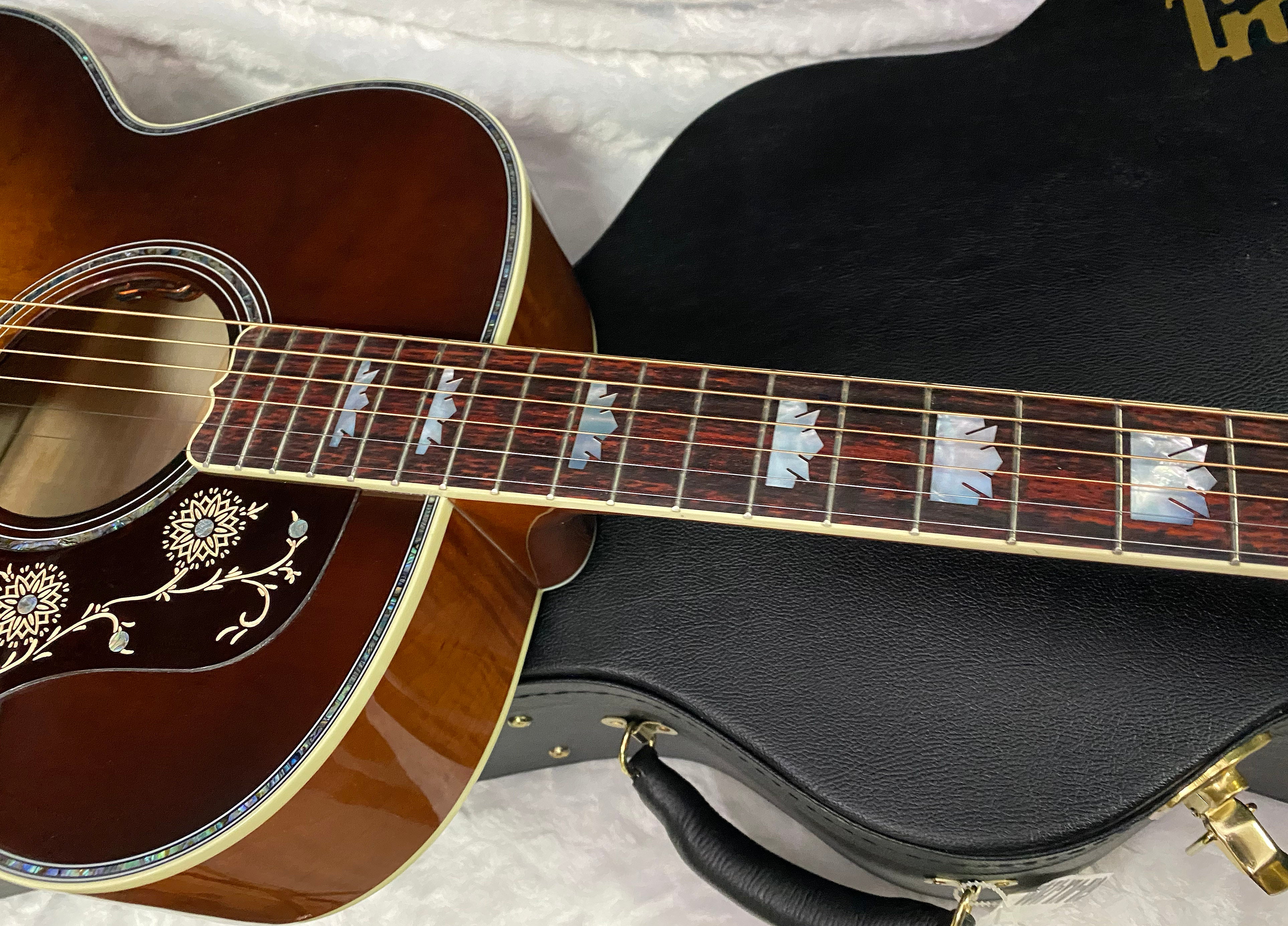 NEW ! Gibson Acoustic SJ-200 Custom Shop Anniversary Limited Edition Acoustic-electric Guitar - Cremona Burst - 4.85lbs - Authorized Dealer - G07193
