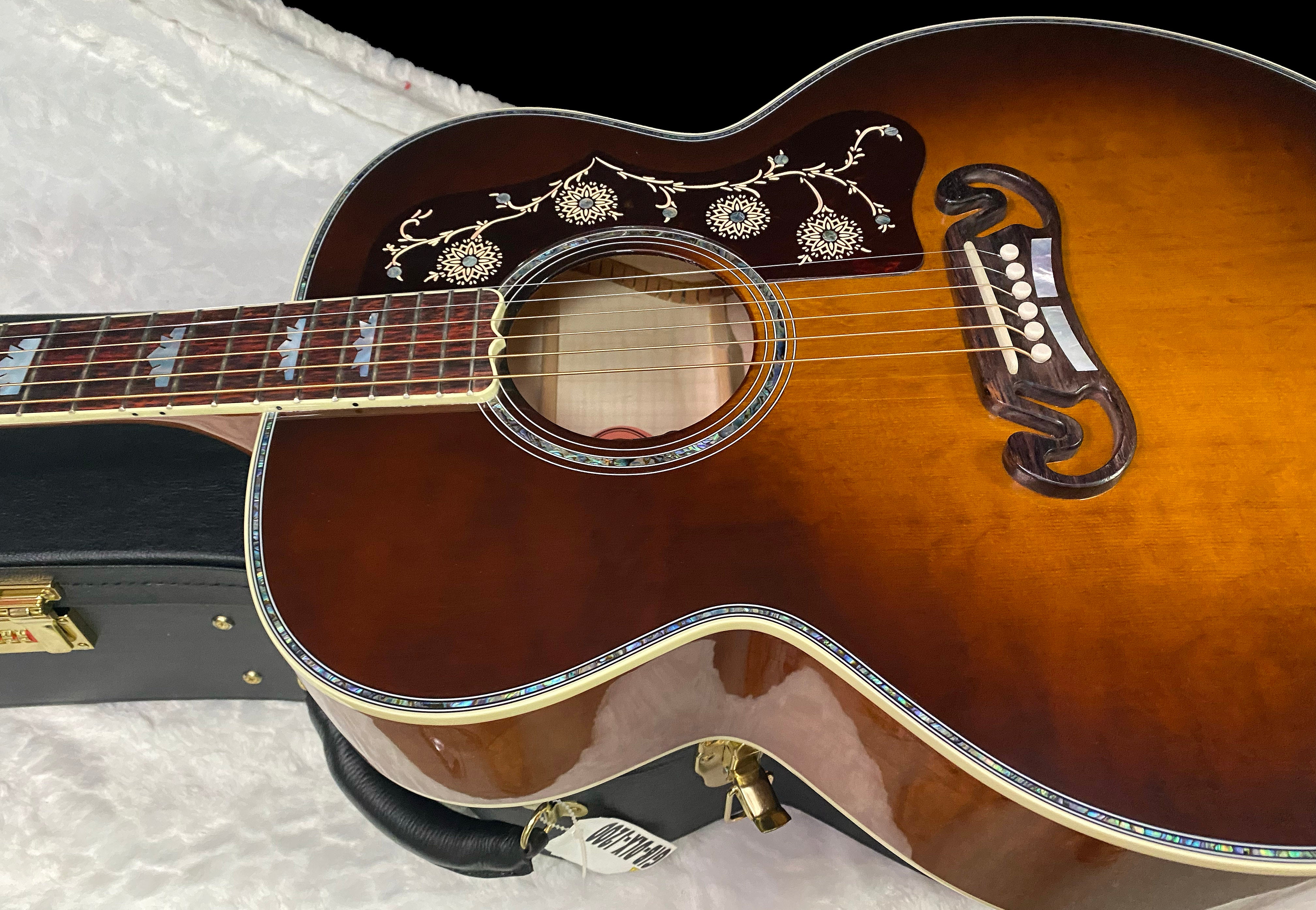 NEW ! Gibson Acoustic SJ-200 Custom Shop Anniversary Limited Edition Acoustic-electric Guitar - Cremona Burst - 4.85lbs - Authorized Dealer - G07193