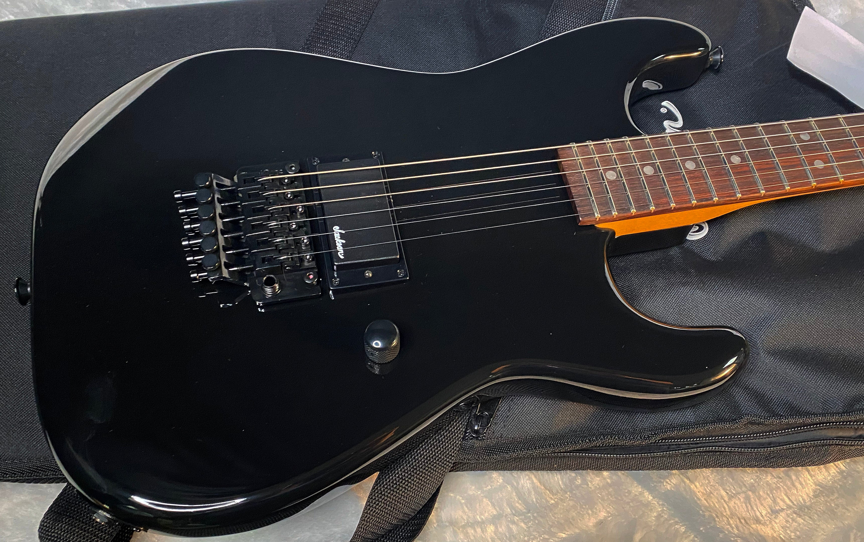 NEW ! Jackson Pro Origins 1985 San Dimas SD1 HH FR - Gloss Black - Rosewood Fretboard - Authorized Dealer - G06536