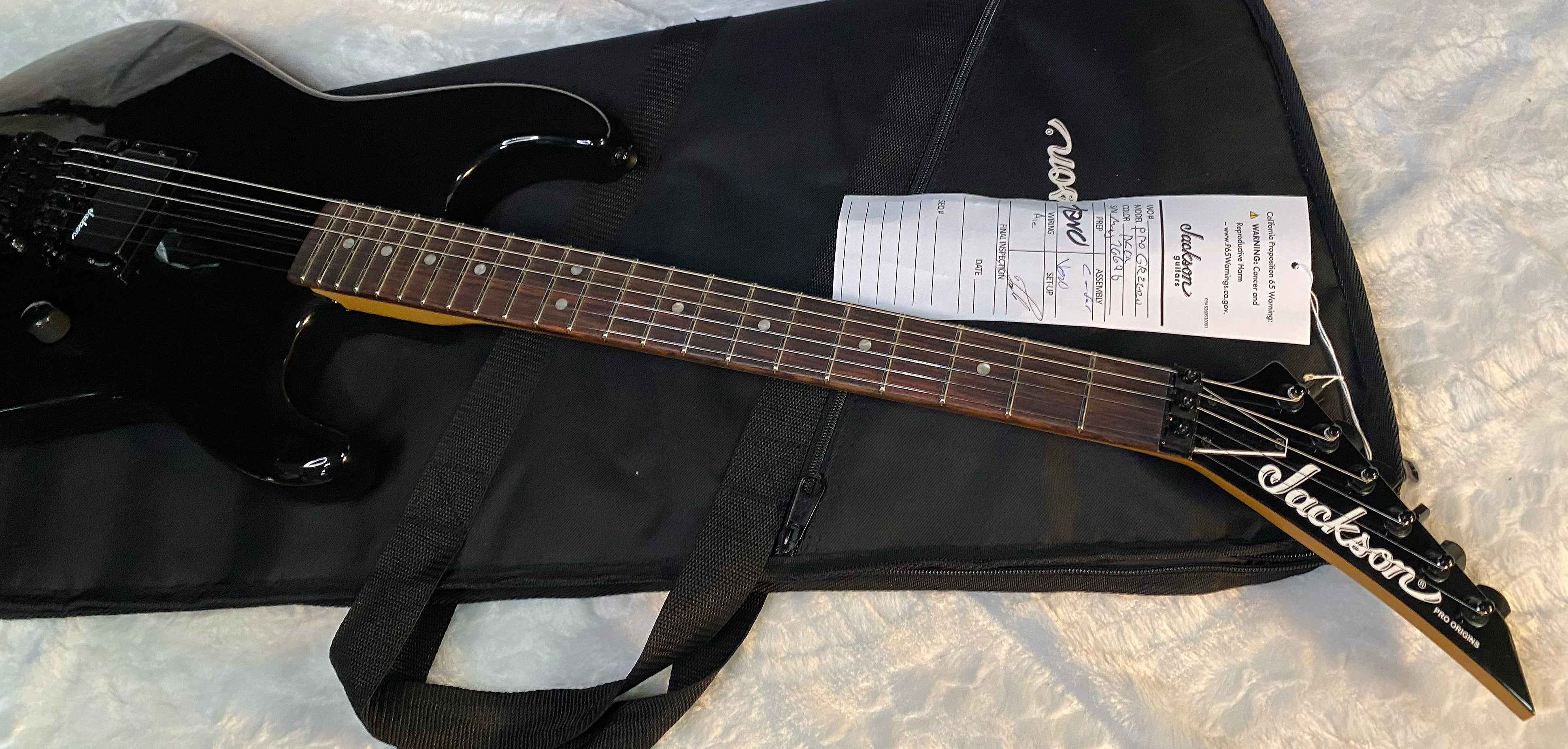 NEW ! Jackson Pro Origins 1985 San Dimas SD1 HH FR - Gloss Black - Rosewood Fretboard - Authorized Dealer - G06536