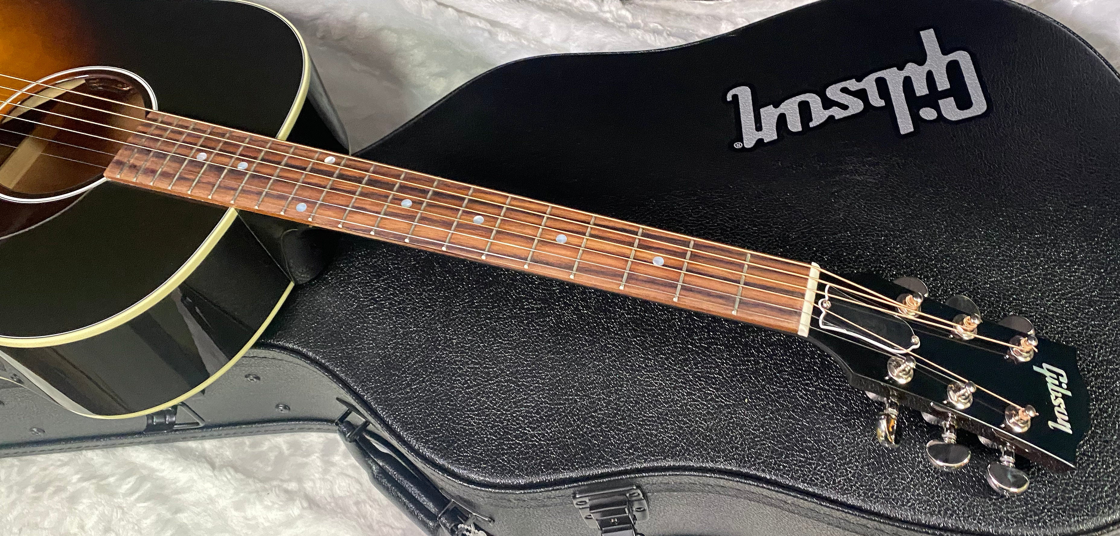 NEW! Gibson J-45 Standard Acoustic Electric Guitar - Vintage Sunburst - Authorized Dealer - 4.6lbs - G07195