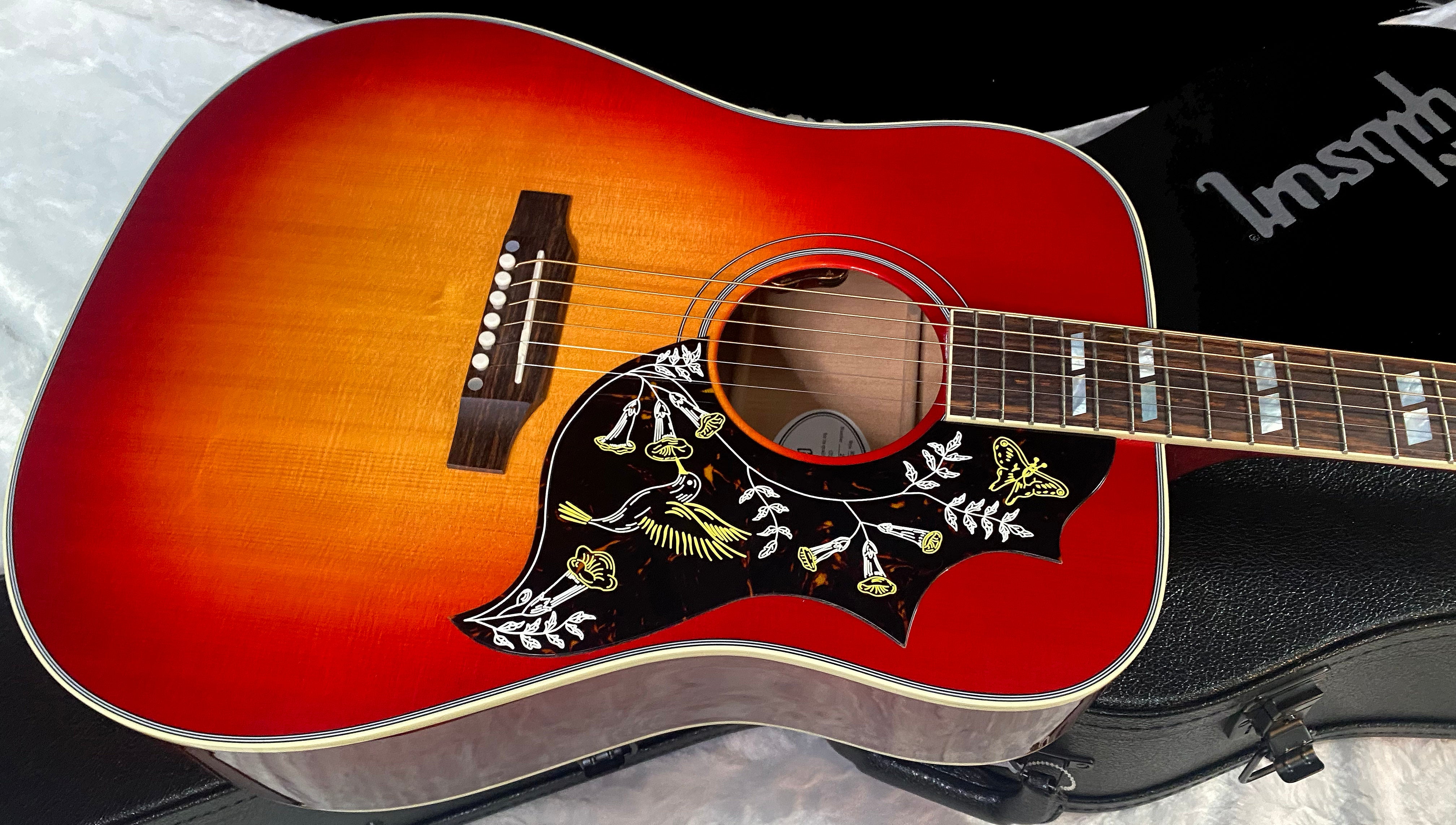 NEW! Gibson Hummingbird Standard Vintage Cherry Sunburst - Authorized Dealer - 4.4 lbs - G07205