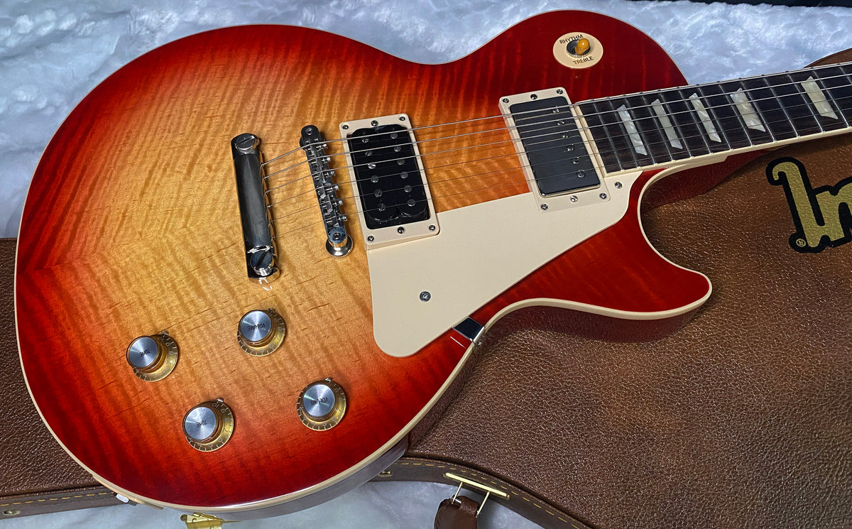 NEW ! Gibson Les Paul Standard '60s - KILLER AAA Flame - Factory Sunburst (custom shop finish) - Bizarre Guitar Limited Edition - .9.1lbs - Authorized Dealer - G07957