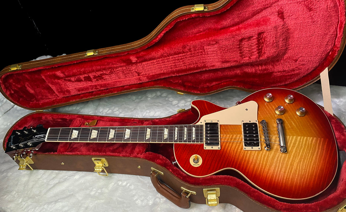 NEW ! Gibson Les Paul Standard '60s - KILLER AAA Flame - Factory Sunburst (custom shop finish) - Bizarre Guitar Limited Edition - .9.1lbs - Authorized Dealer - G07957
