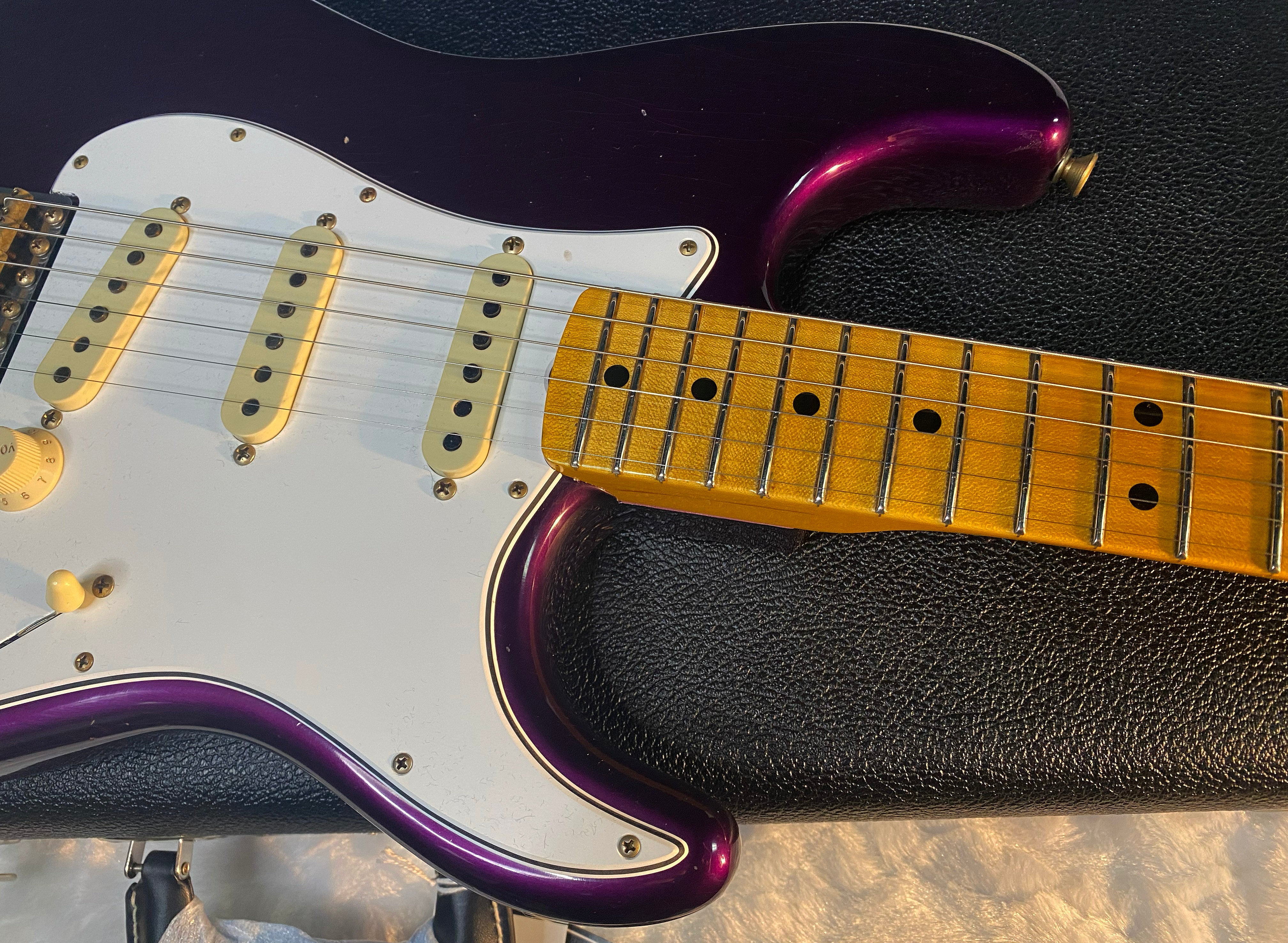 NEW! Fender Custom Shop Special Run '69 Stratocaster Journeyman Relic - Handwound P/U's - Aged Plum - Reverse Headstock - 7.8lbs - Authorized Dealer - One OFF! SUPRE RARE! G06583