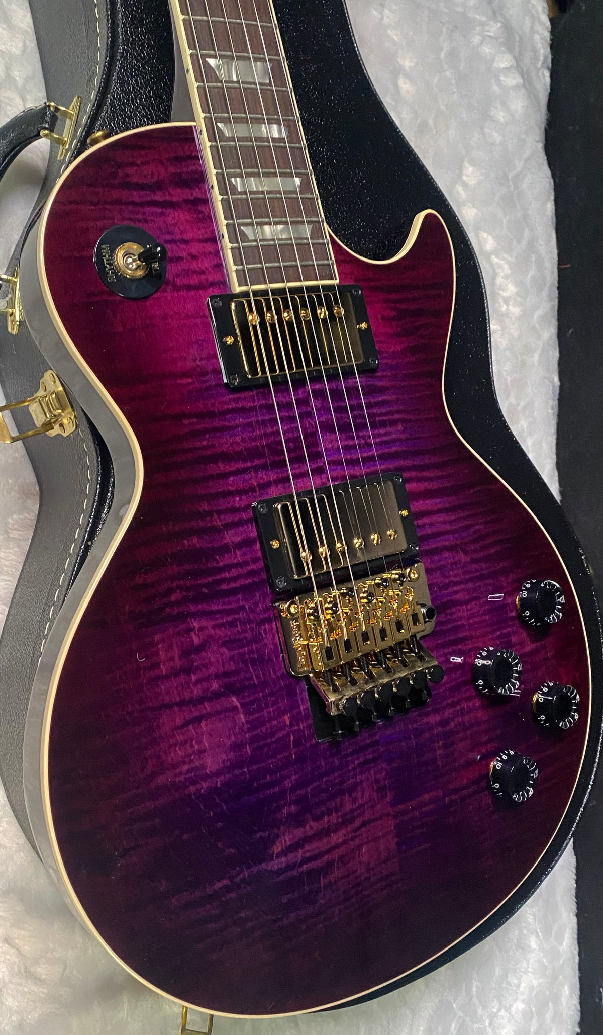 NEW! Gibson Custom Les Paul Axcess Standard Figured Top Floyd Rose Electric Guitar - Greatest Hits II - Authorized Dealer - Tri-Berry Burst - WOW! 8.45lbs - G07920