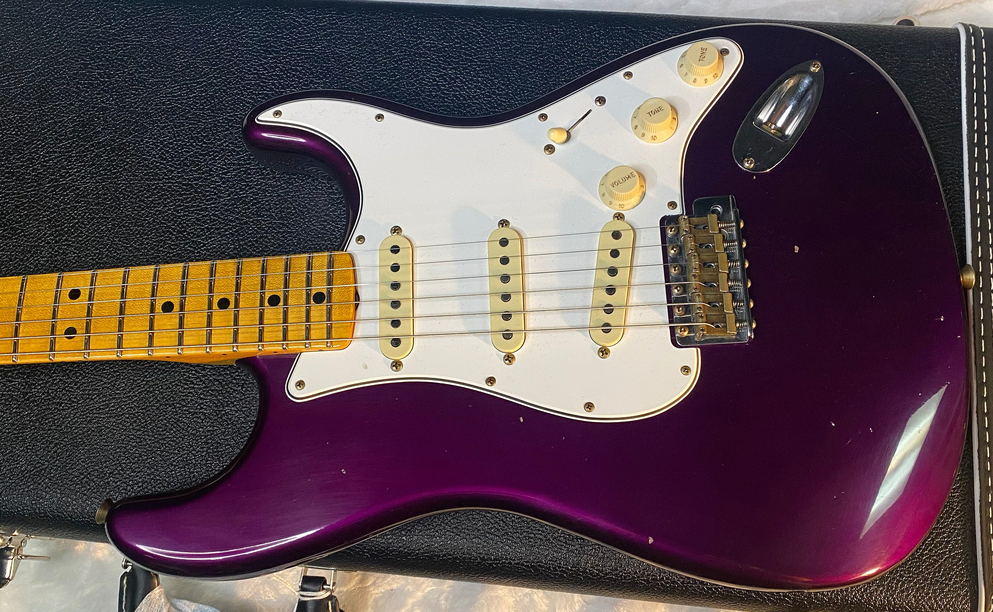 NEW! Fender Custom Shop Special Run '69 Stratocaster Journeyman Relic - Handwound P/U's - Aged Plum - Reverse Headstock - 7.8lbs - Authorized Dealer - One OFF! SUPRE RARE! G06583