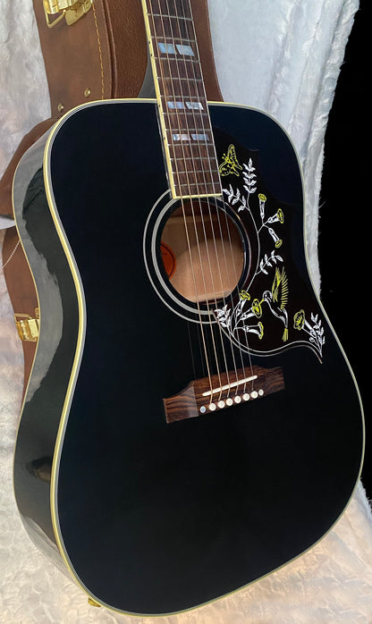 NEW! Gibson Acoustic Hummingbird Torch Acoustic-Electric Guitar - Ebony - 4.4 lbs - Authorized Dealer! G07196