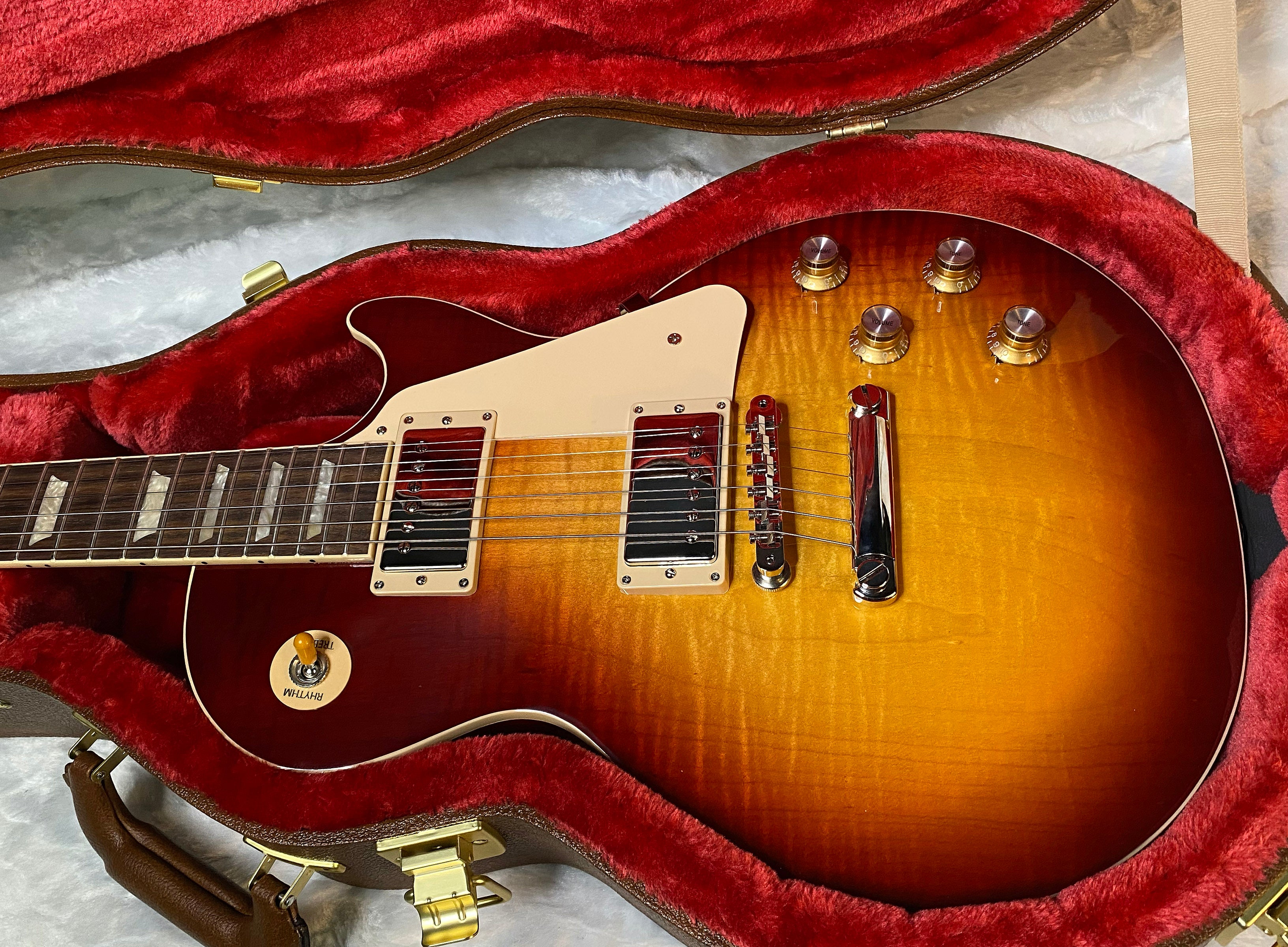 NEW! Gibson Les Paul Standard '60s Bourbon Burst - Authorized Dealer - 9.35 lbs - G05751
