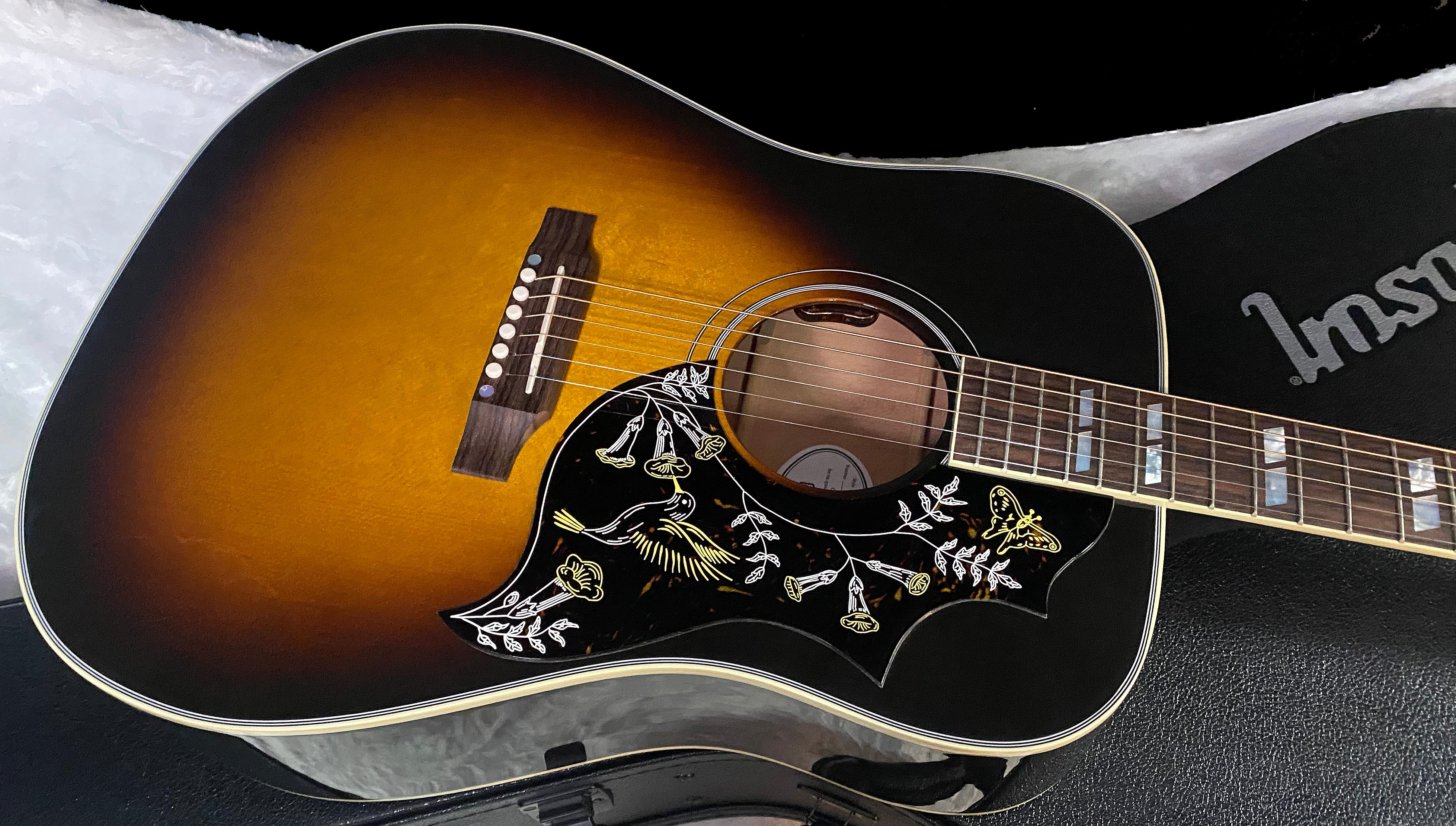 NEW ! Gibson Hummingbird Standard - Vintage Sunburst - Acoustic Electric - Authorized Dealer - 4.8lbs - G07197