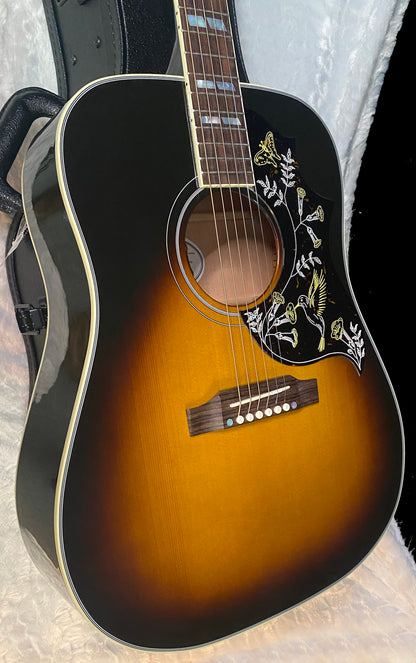 NEW ! Gibson Hummingbird Standard - Vintage Sunburst - Acoustic Electric - Authorized Dealer - 4.8lbs - G07197