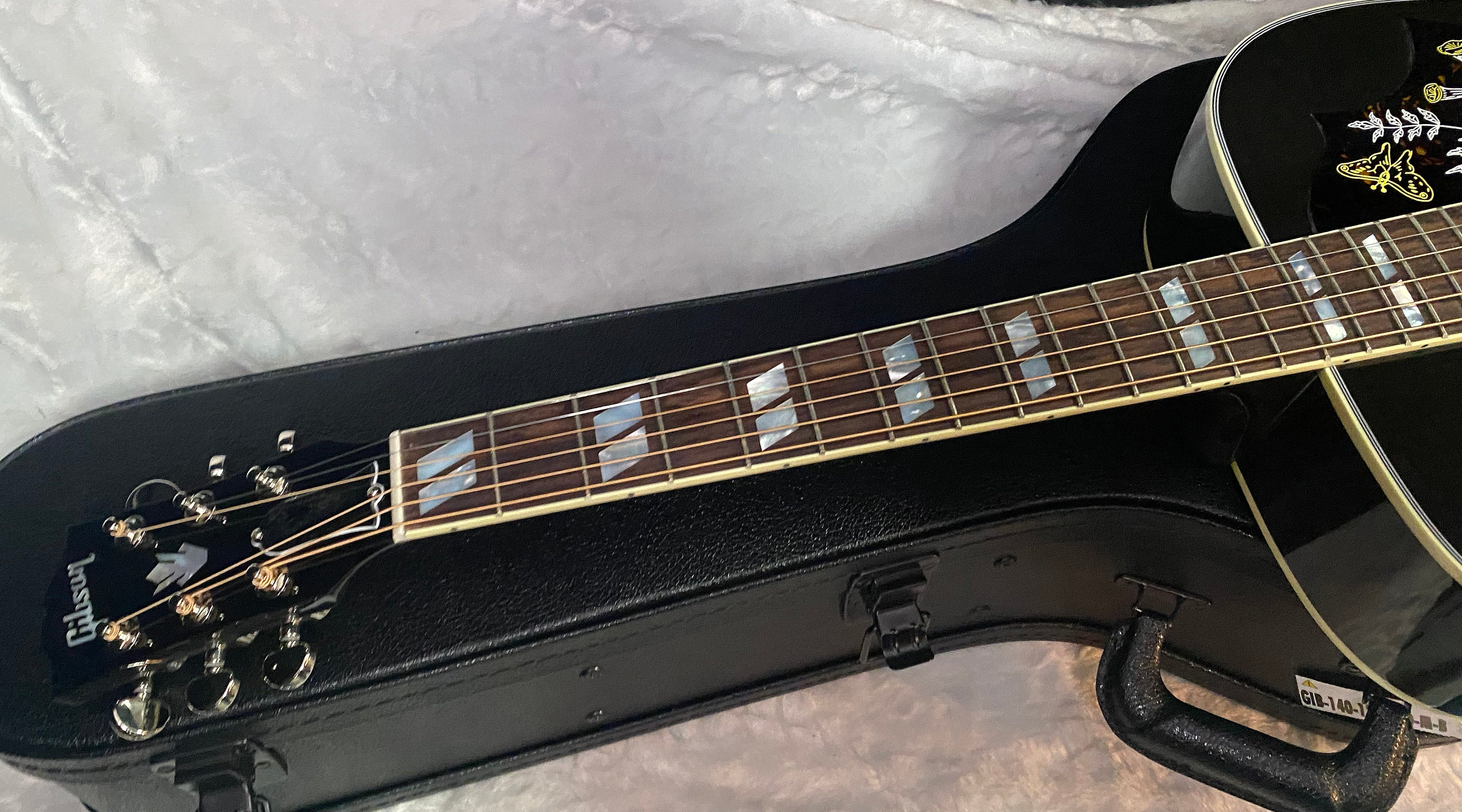 NEW ! Gibson Hummingbird Standard - Vintage Sunburst - Acoustic Electric - Authorized Dealer - 4.8lbs - G07197
