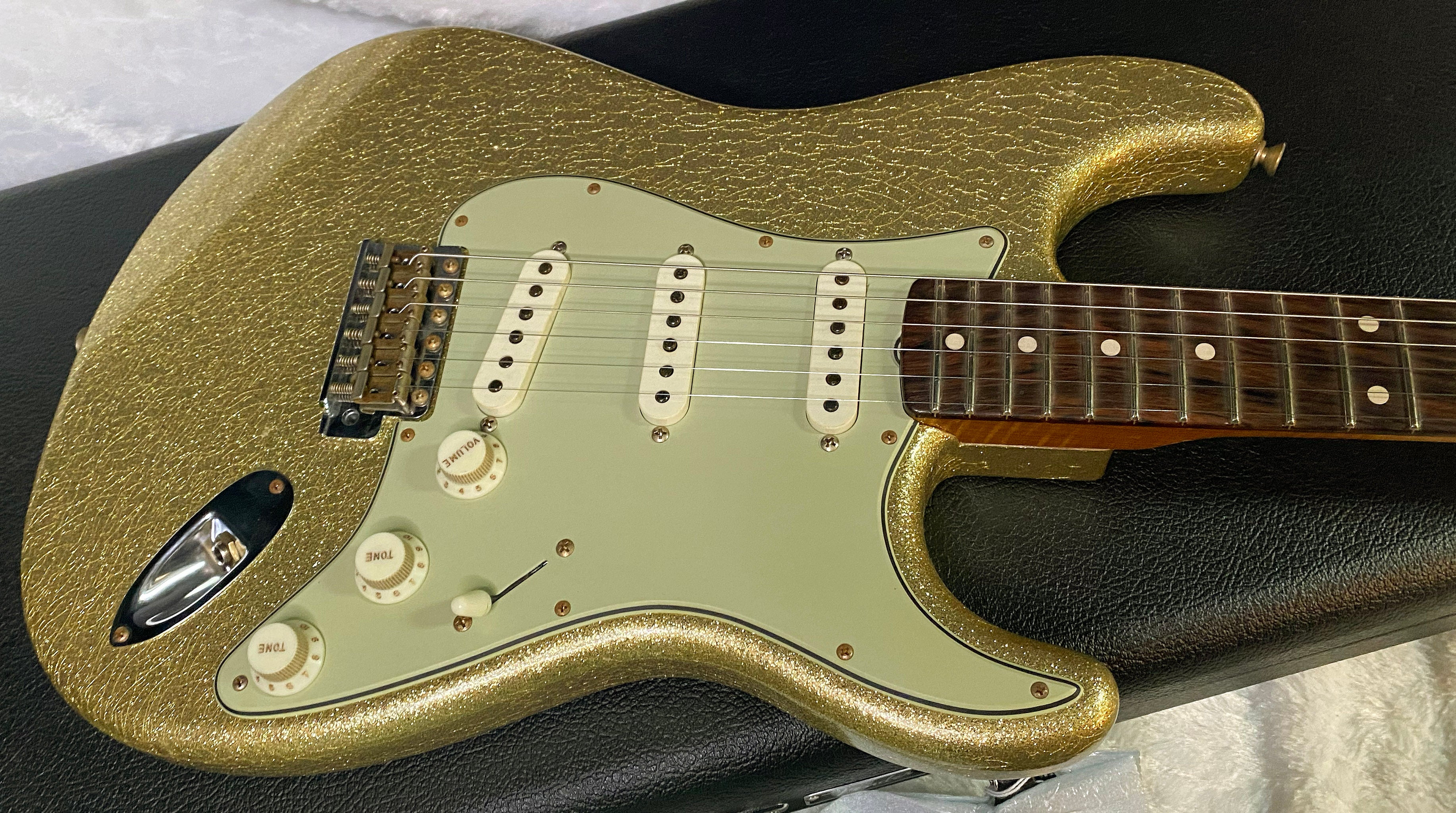 NEW! Fender 59 Stratocaster Custom Shop Relic Masterbuilt Dennis Galuska Brazilian Fretboard - Gold Sparkle - 7.5lbs - Authorized Dealer - G03177