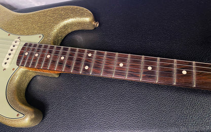 NEW! Fender 59 Stratocaster Custom Shop Relic Masterbuilt Dennis Galuska Brazilian Fretboard - Gold Sparkle - 7.5lbs - Authorized Dealer - G03177