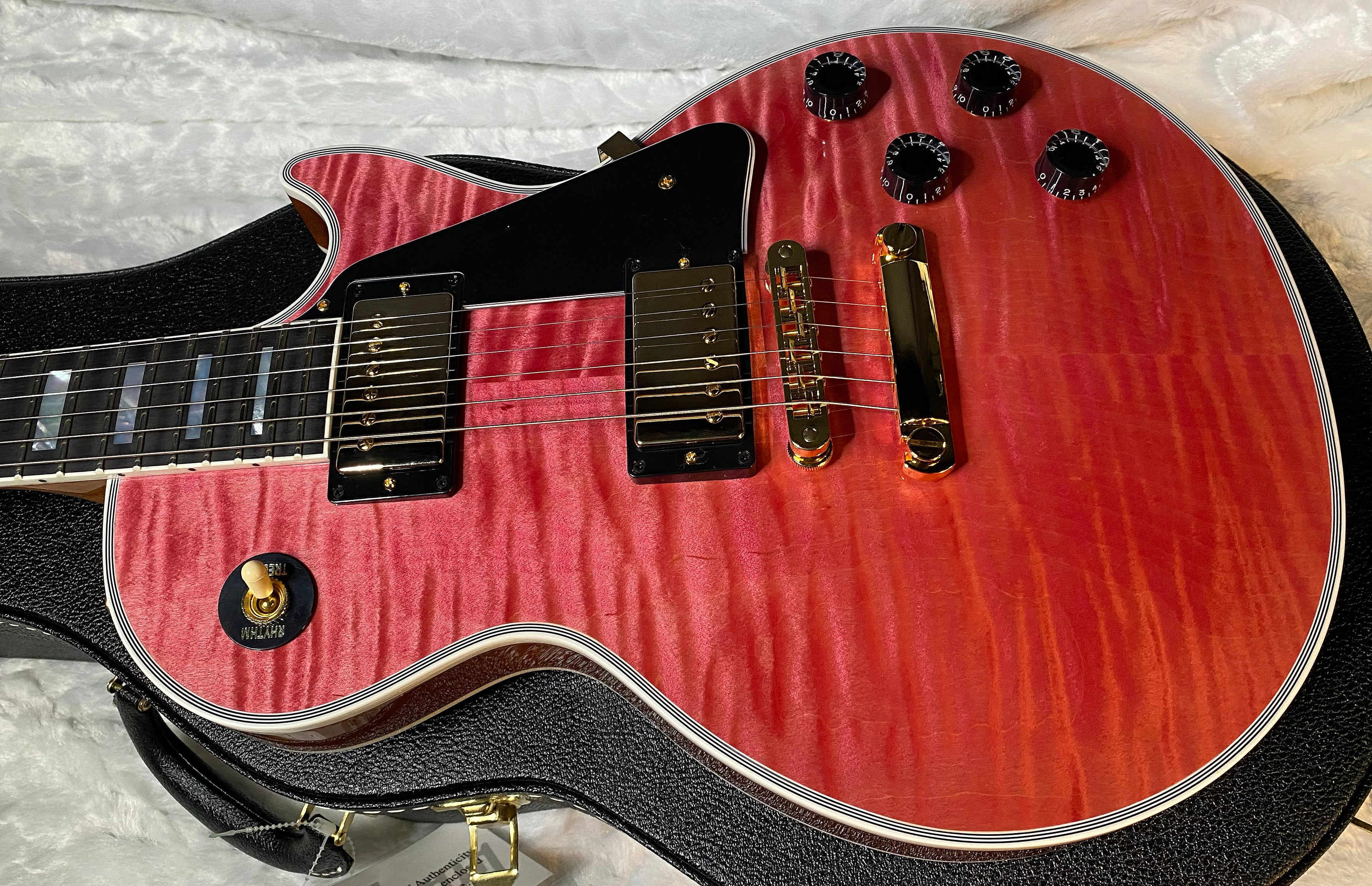 NEW! Gibson Dealer Select Custom Shop Les Paul Custom AAA Figured Top - Transparent Pink - Authorized Dealer - WOW! 8.8 lbs - G05750