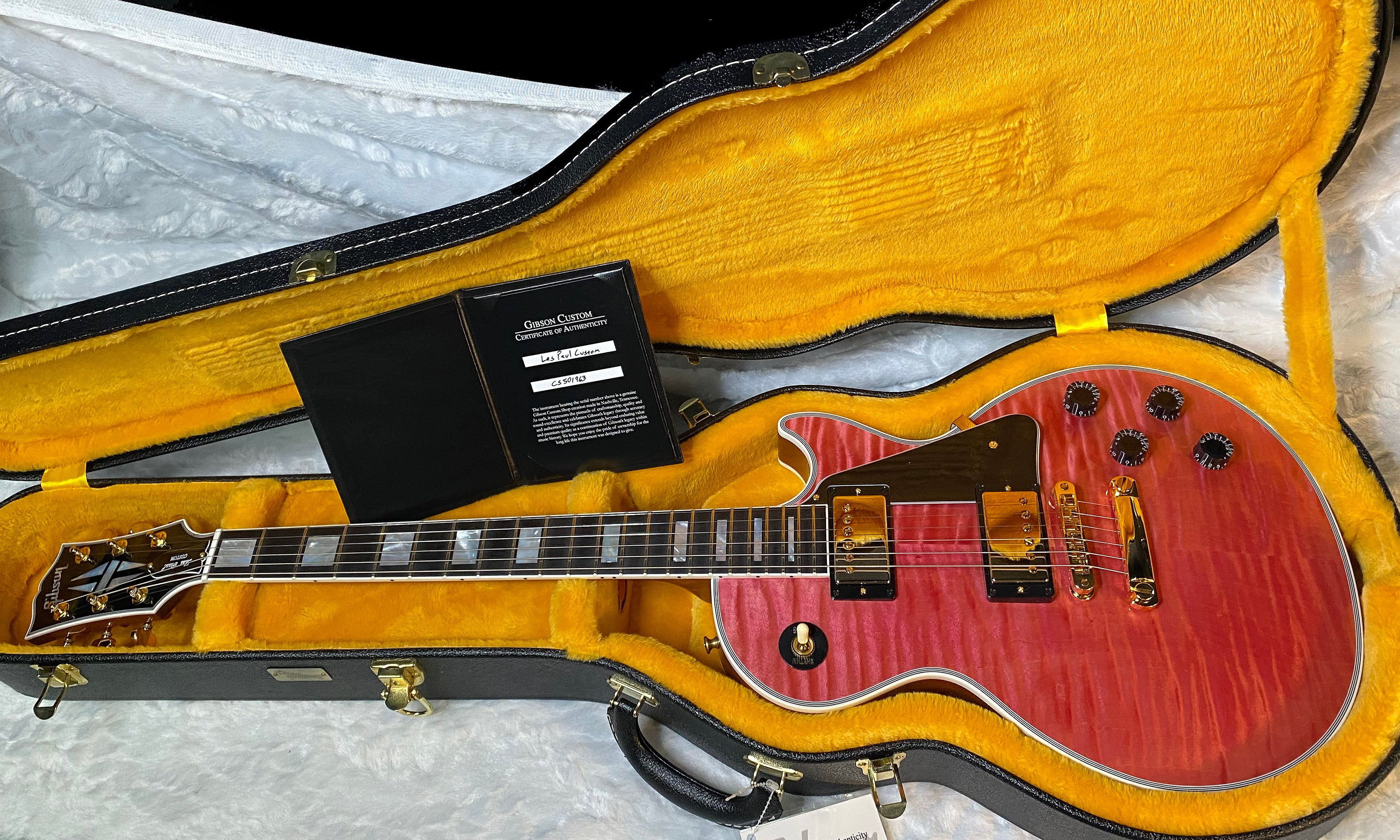 NEW! Gibson Dealer Select Custom Shop Les Paul Custom AAA Figured Top - Transparent Pink - Authorized Dealer - WOW! 8.8 lbs - G05750