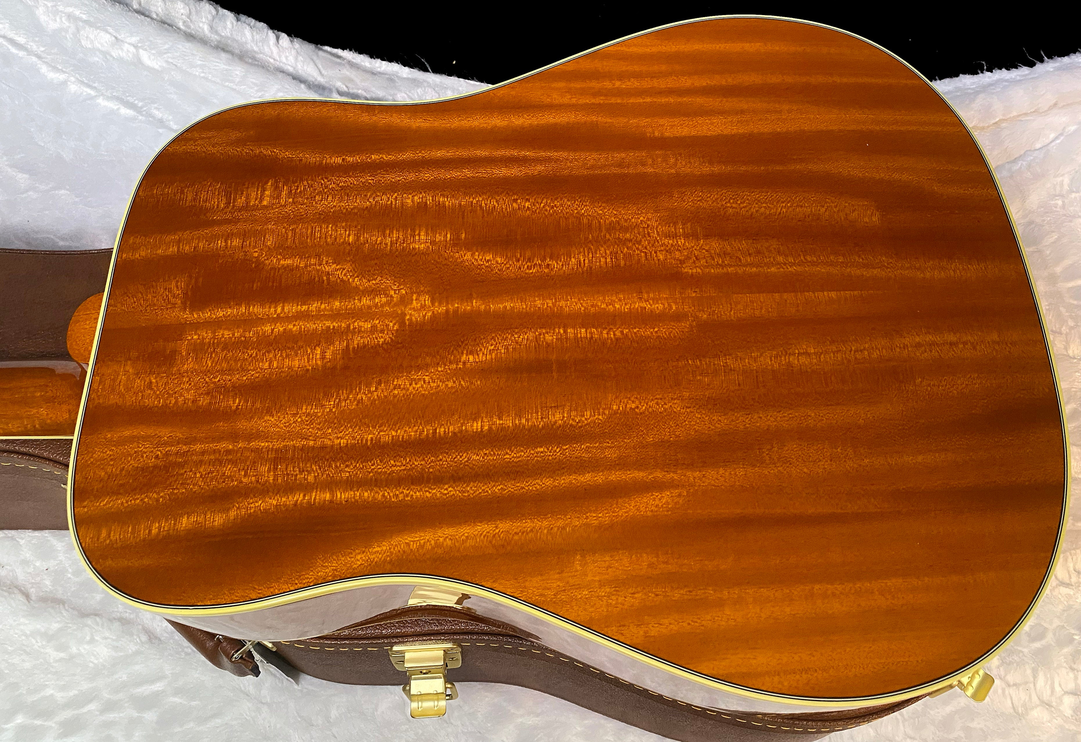 NEW! Gibson Hummingbird Original Heritage Cherry Sunburst 4.3 lbs - Authorized Dealer! G07191