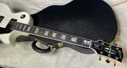 NEW! Gibson Les Paul Custom - Alpine White - Ebony Board - Authorized Dealer - In Stock! - 10.5 lbs!! - G06471