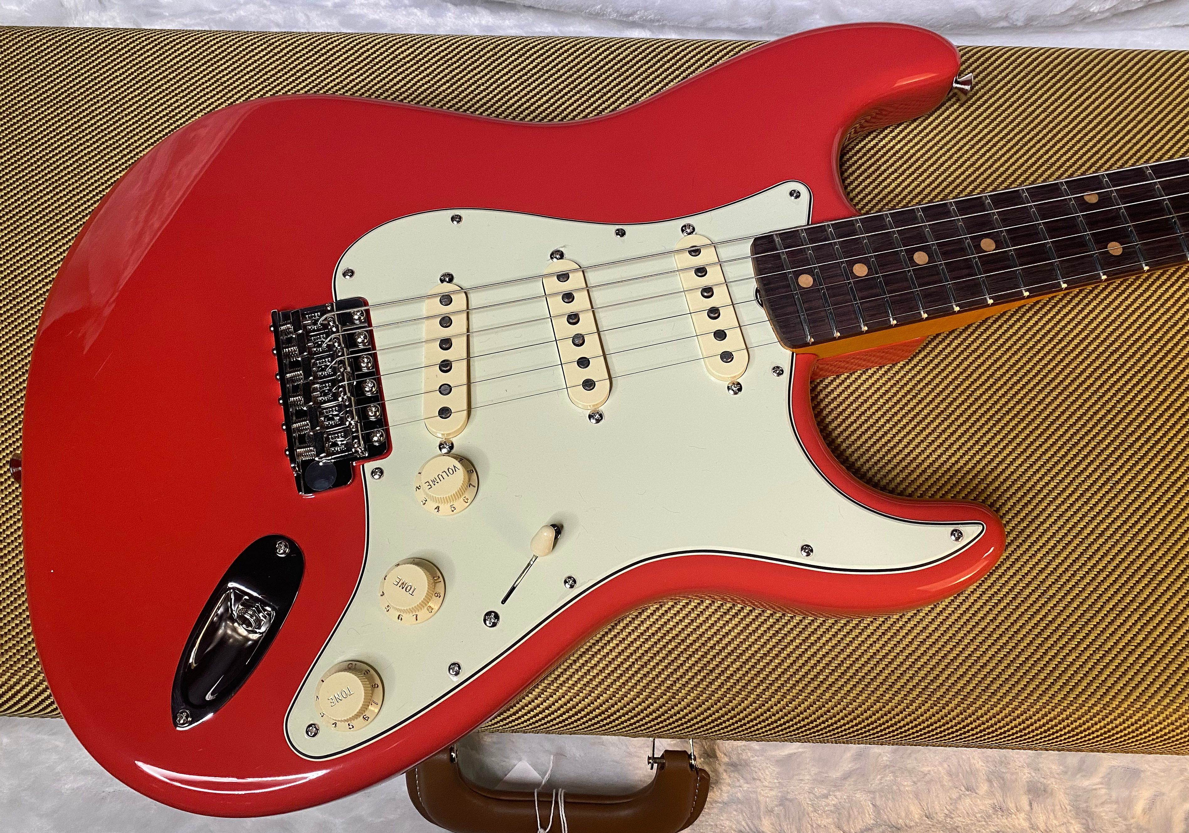 NEW! Fender Limited Edition American Vintage II 1961 Stratocaster - Fiesta Red - FSR Fender Special Run - 7.9lbs - Authorized Dealer - G05776