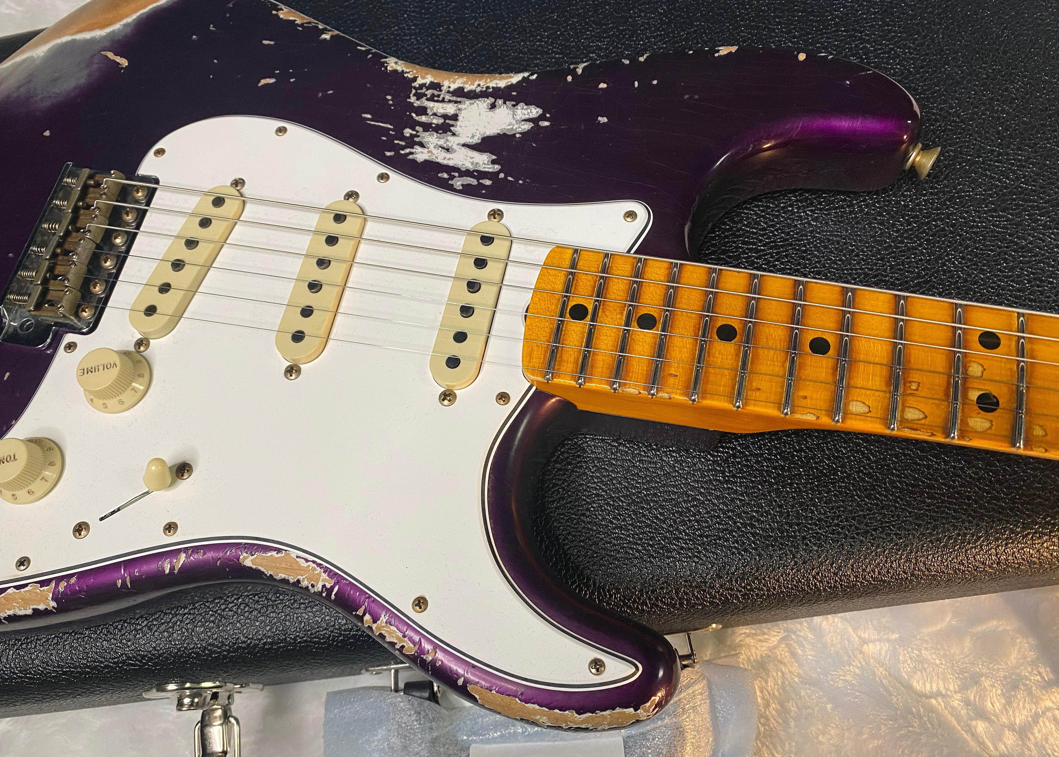 NEW! Fender Custom Shop Special Run '69 Stratocaster Heavy Relic - Handwound P/U's - Aged Plum - Reverse Headstock - 7.8lbs - Authorized Dealer - One OFF! SUPRE RARE! G06592