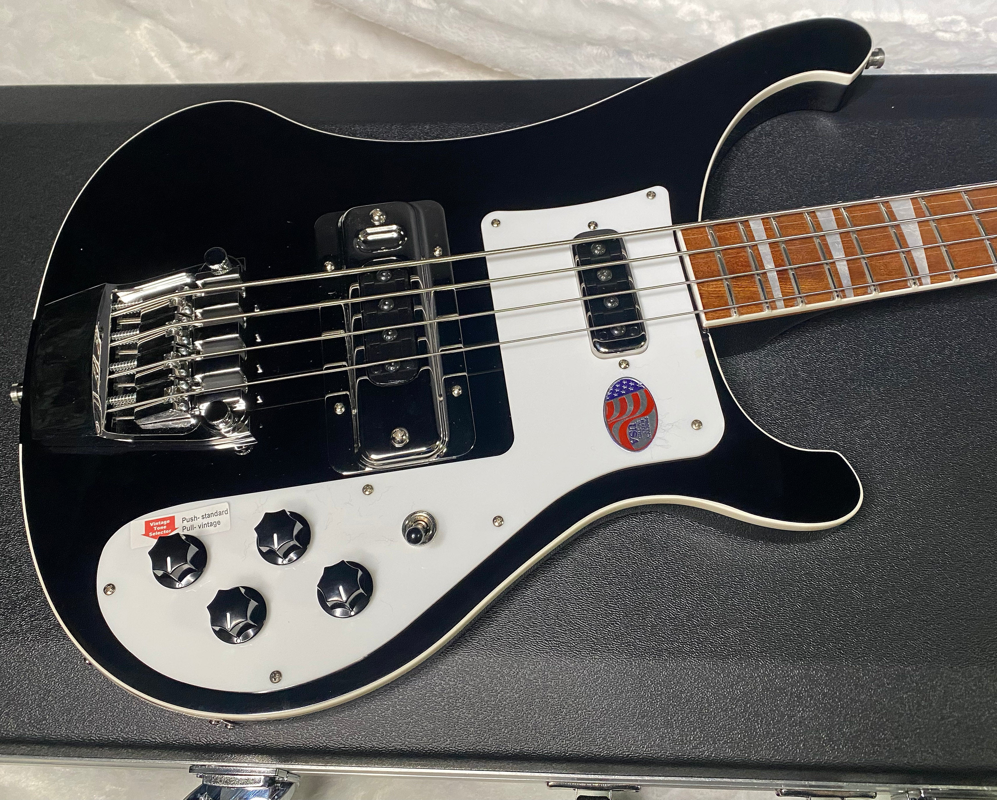 NEW! Rickenbacker 4003 Jetglo Jet Glo JG - 4-String Bass - Authorized Dealer - 9.8 lbs - G06589