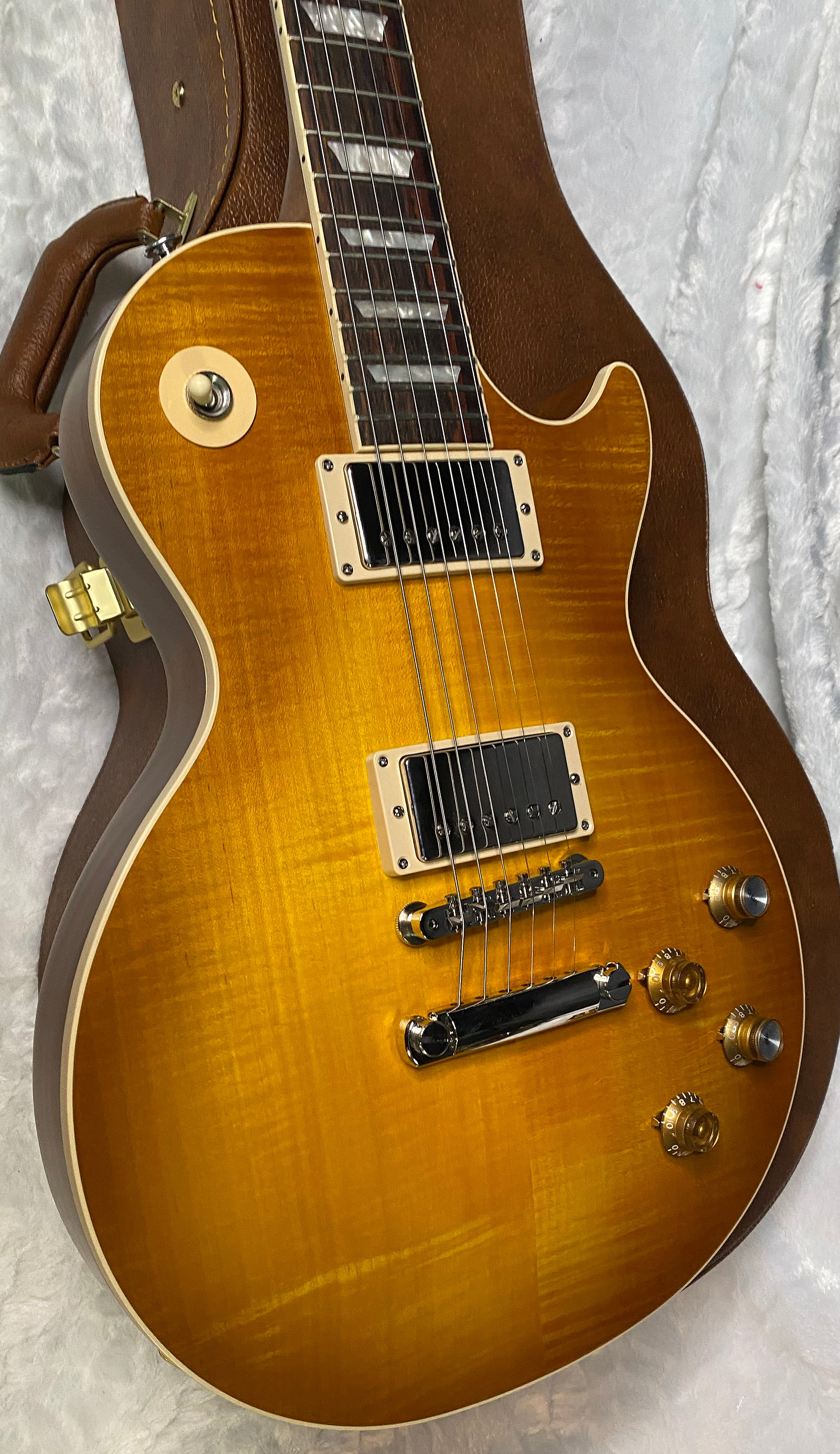 NEW ! Gibson Kirk Hammett "Greeny” Les Paul Standard﻿﻿ Greeny Burst -9.5lbs - Authorized Dealer - G07177