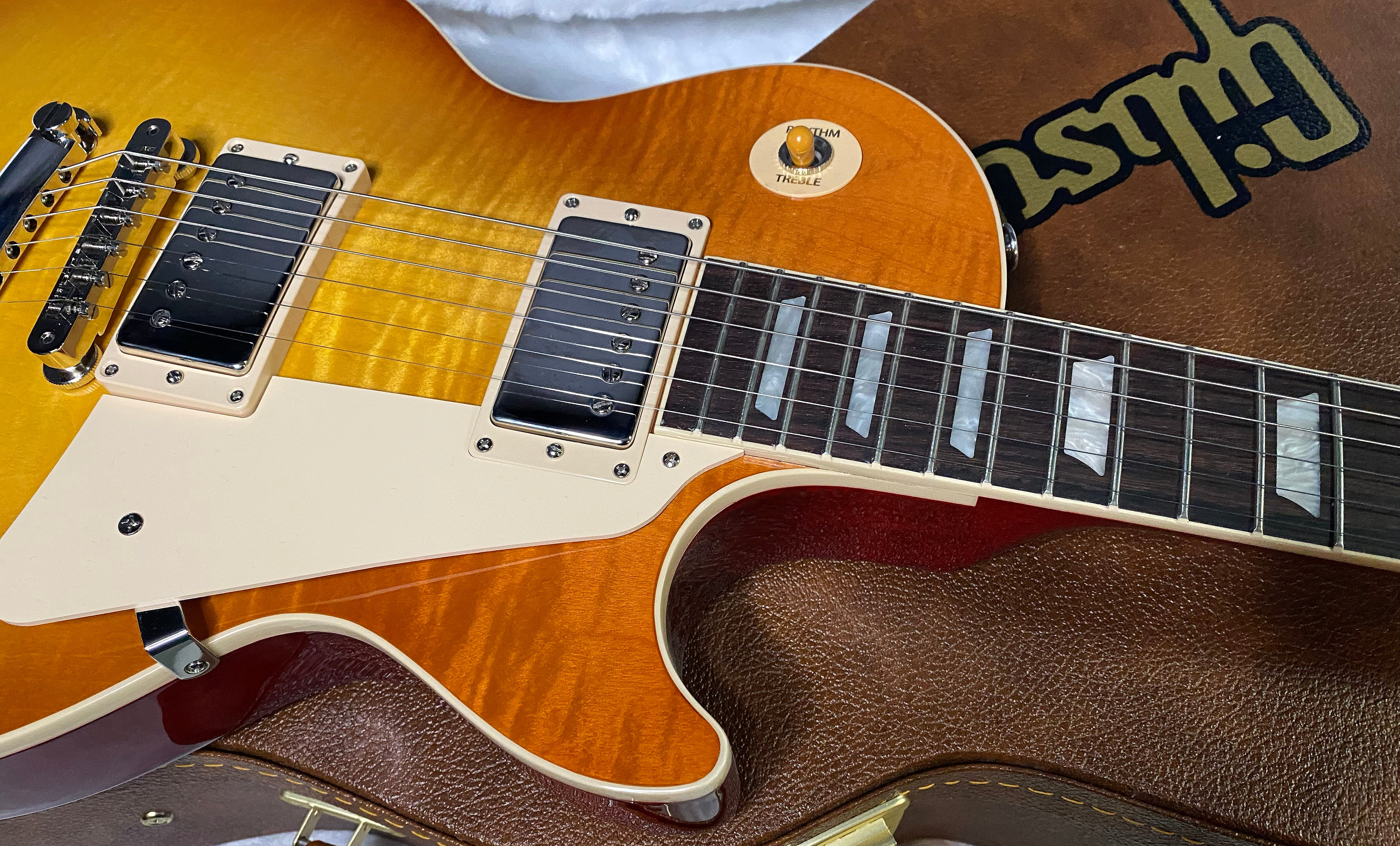 NEW ! Gibson Les Paul 60's Standard Unburst - Authorized Dealer - Flame Maple Top - 9.7lbs - G07187