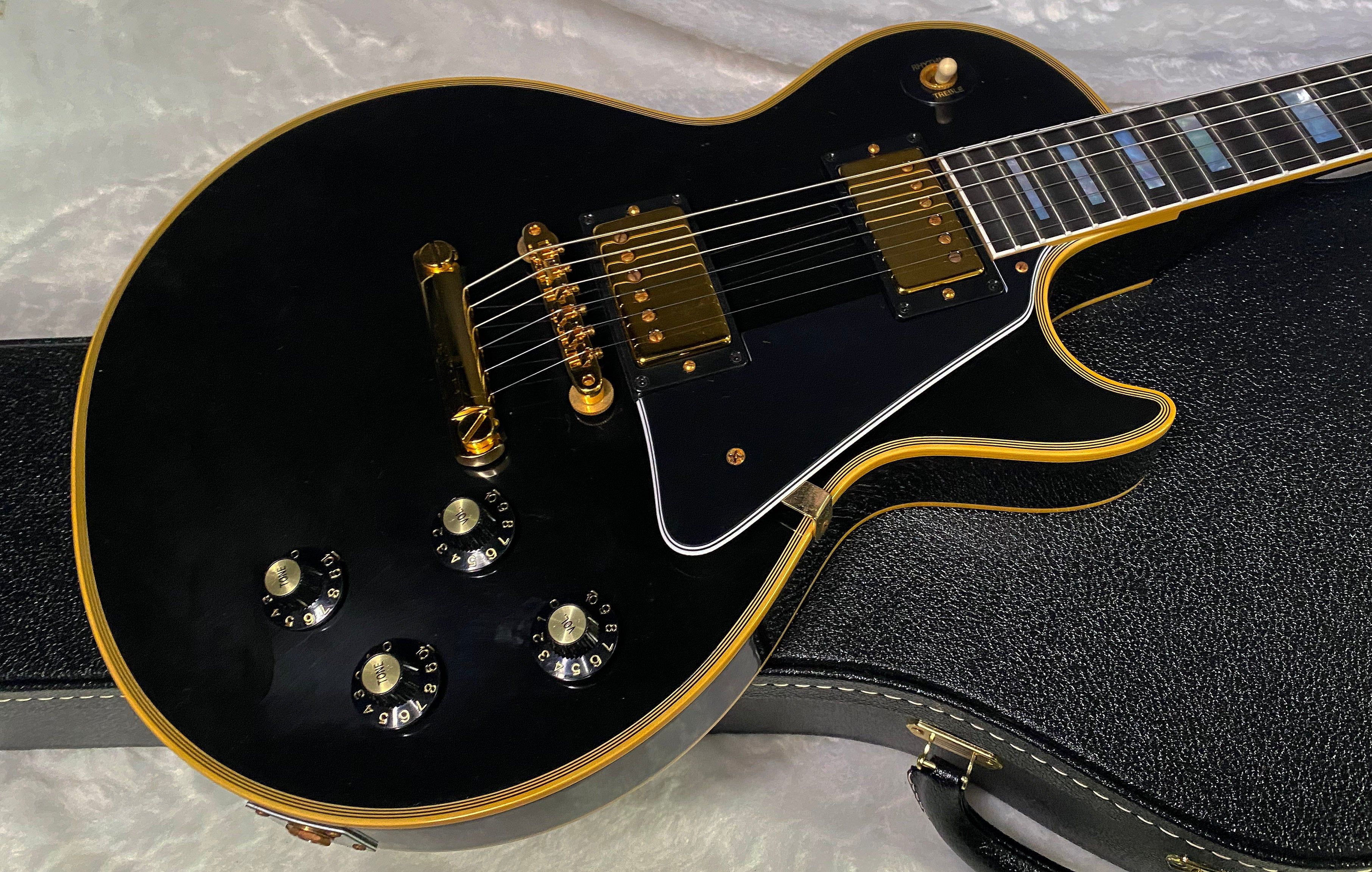 NEW! Gibson Custom Shop Murphy Lab '68 Les Paul Custom Reissue Ultra Light Aged Ebony Authorized Dealer - 9.2 lbs - G06602