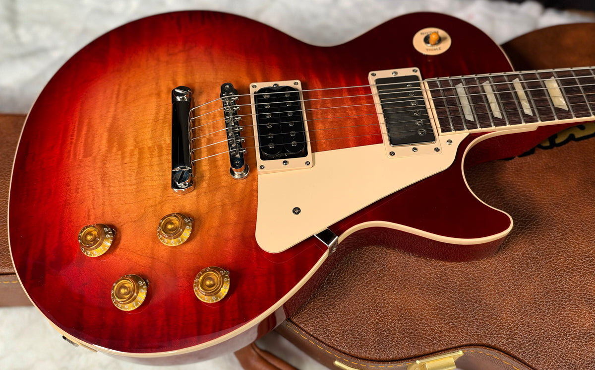 NEW ! Gibson Les Paul Standard '50s - AAA Flame - Factory Sunburst (custom shop finish) - Bizarre Guitar Limited Edition - 9.1 lbs - Authorized Dealer - G07943