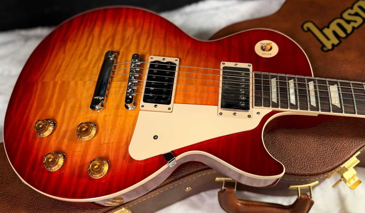 NEW ! Gibson Les Paul Standard '50s - AAA Flame - Factory Sunburst (custom shop finish) - Bizarre Guitar Limited Edition - 9 lbs - Authorized Dealer - G07933