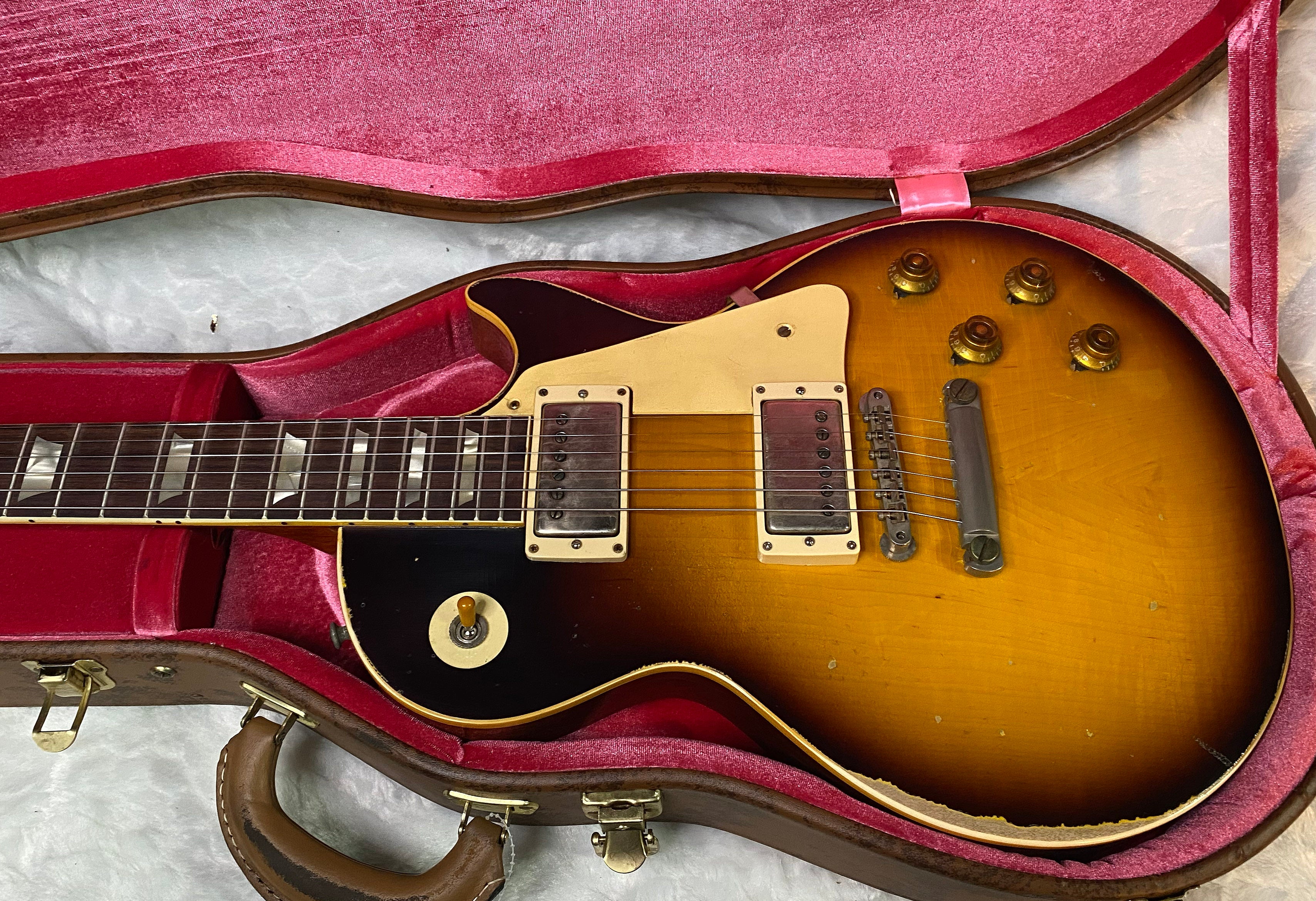 NEW! Gibson Custom 1959 Les Paul Standard Resissue Electric Guitar - Beauty of the Burst #58 - Heavy Aged - Murphy Lab - Authorized Dealer - 8.7 lbs - G07173