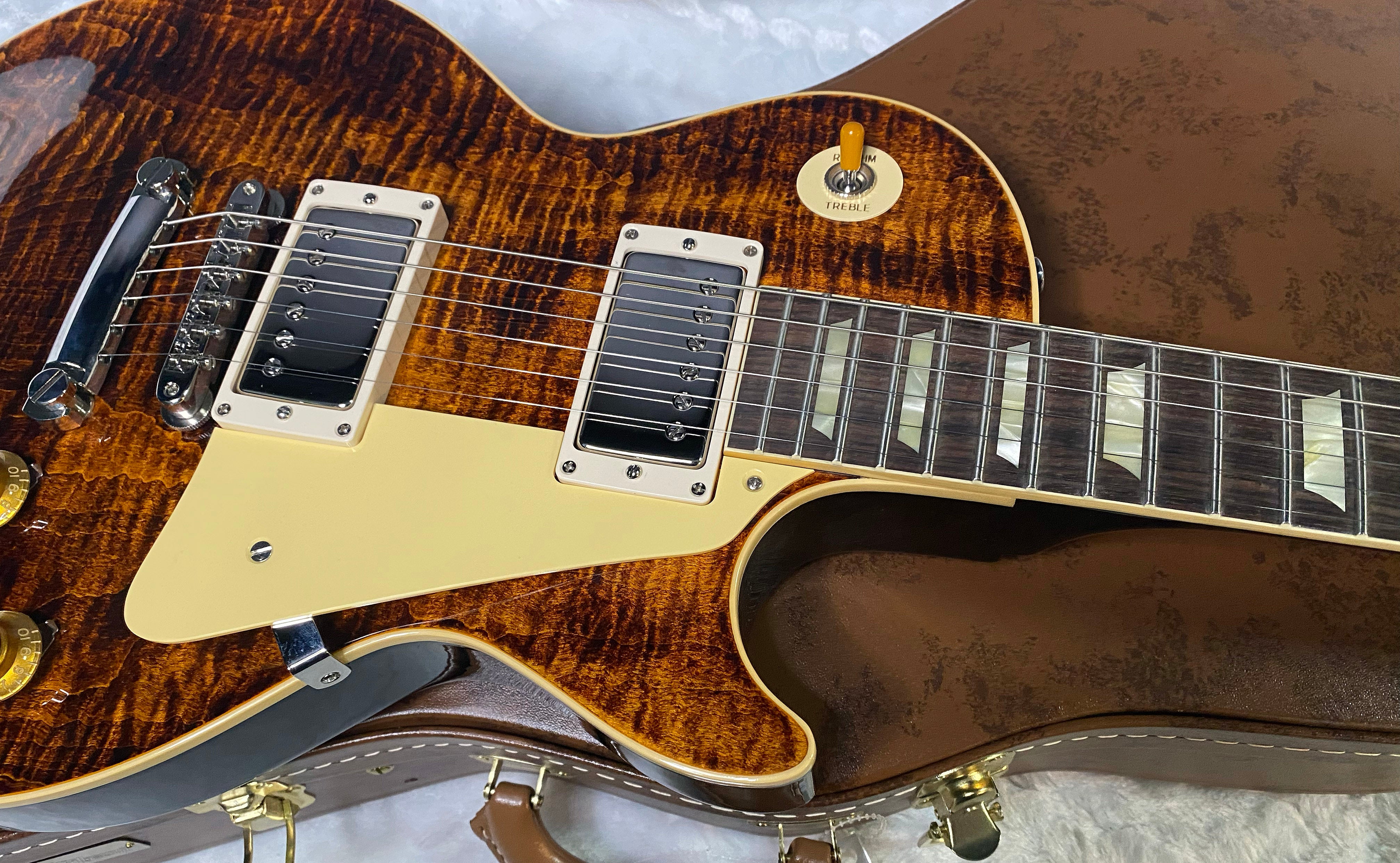 NEW ! Gibson Custom Shop 1959 Les Paul - Warm Amber Gloss Finish - Hand Picked AAAA Flamed Maple Top - One Off! Super RARE! Authorized Dealer - Only 8.5 lbs - G07182