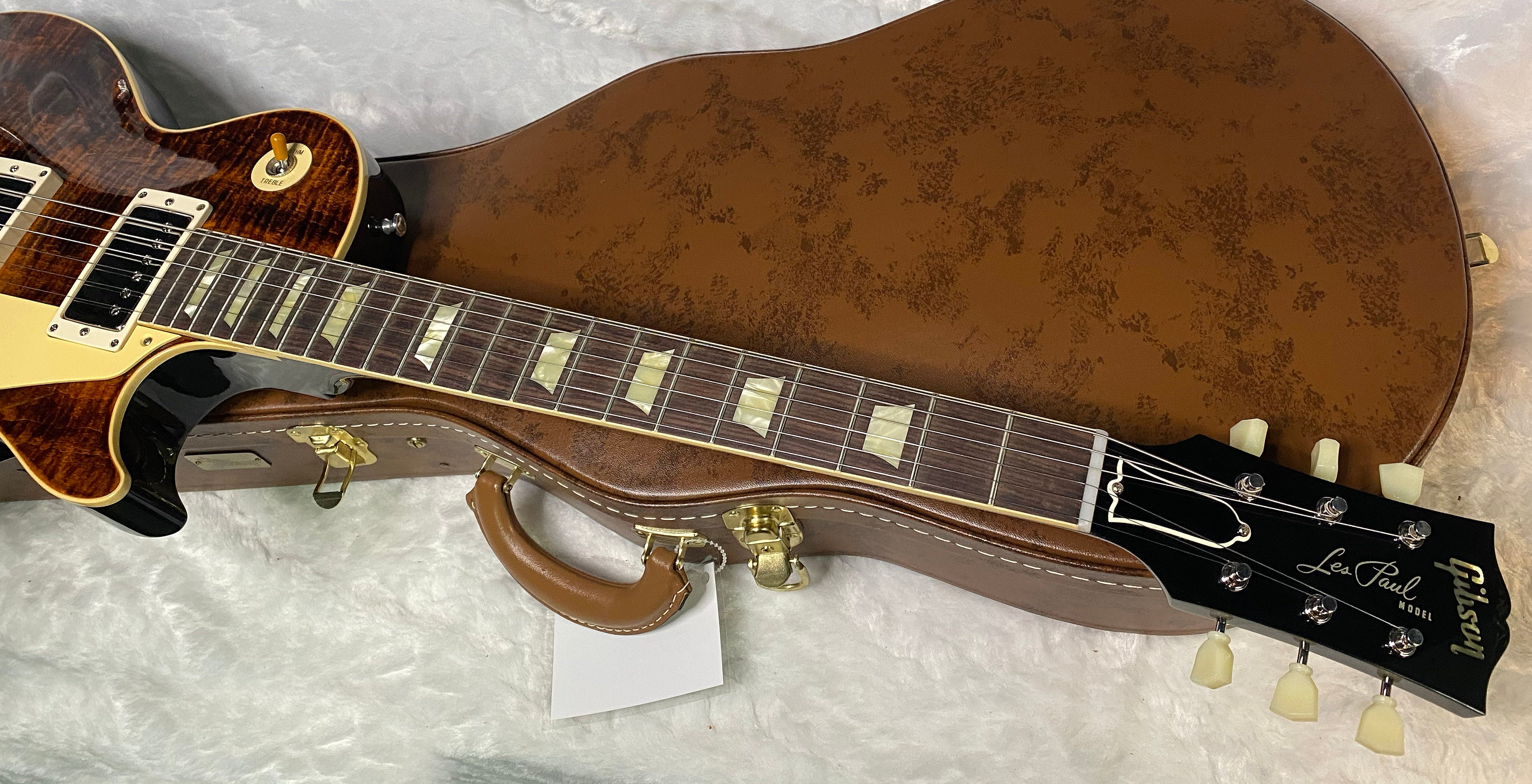 NEW ! Gibson Custom Shop 1959 Les Paul - Warm Amber Gloss Finish - Hand Picked AAAA Flamed Maple Top - One Off! Super RARE! Authorized Dealer - Only 8.5 lbs - G07182