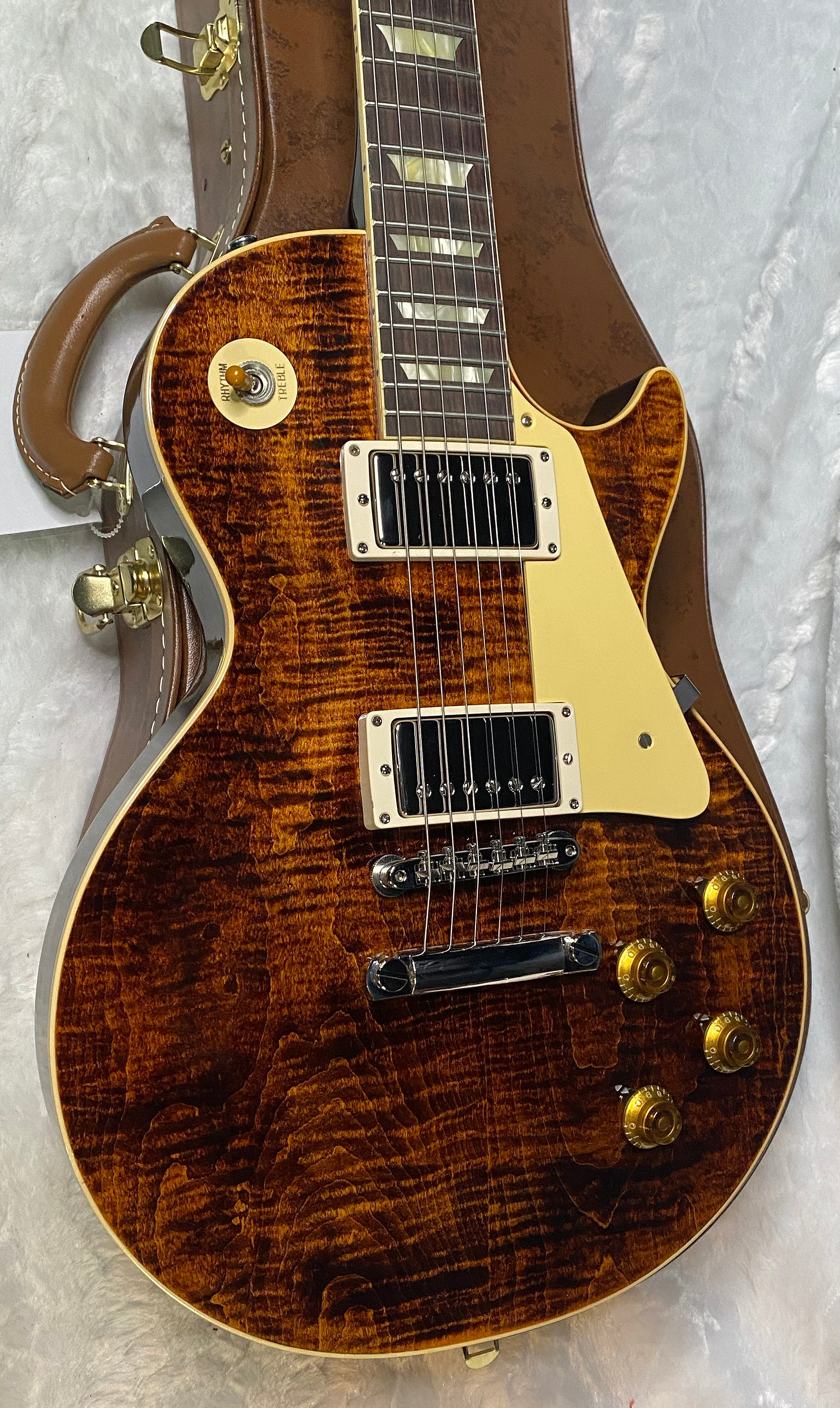 NEW ! Gibson Custom Shop 1959 Les Paul - Warm Amber Gloss Finish - Hand Picked AAAA Flamed Maple Top - One Off! Super RARE! Authorized Dealer - Only 8.5 lbs - G07182