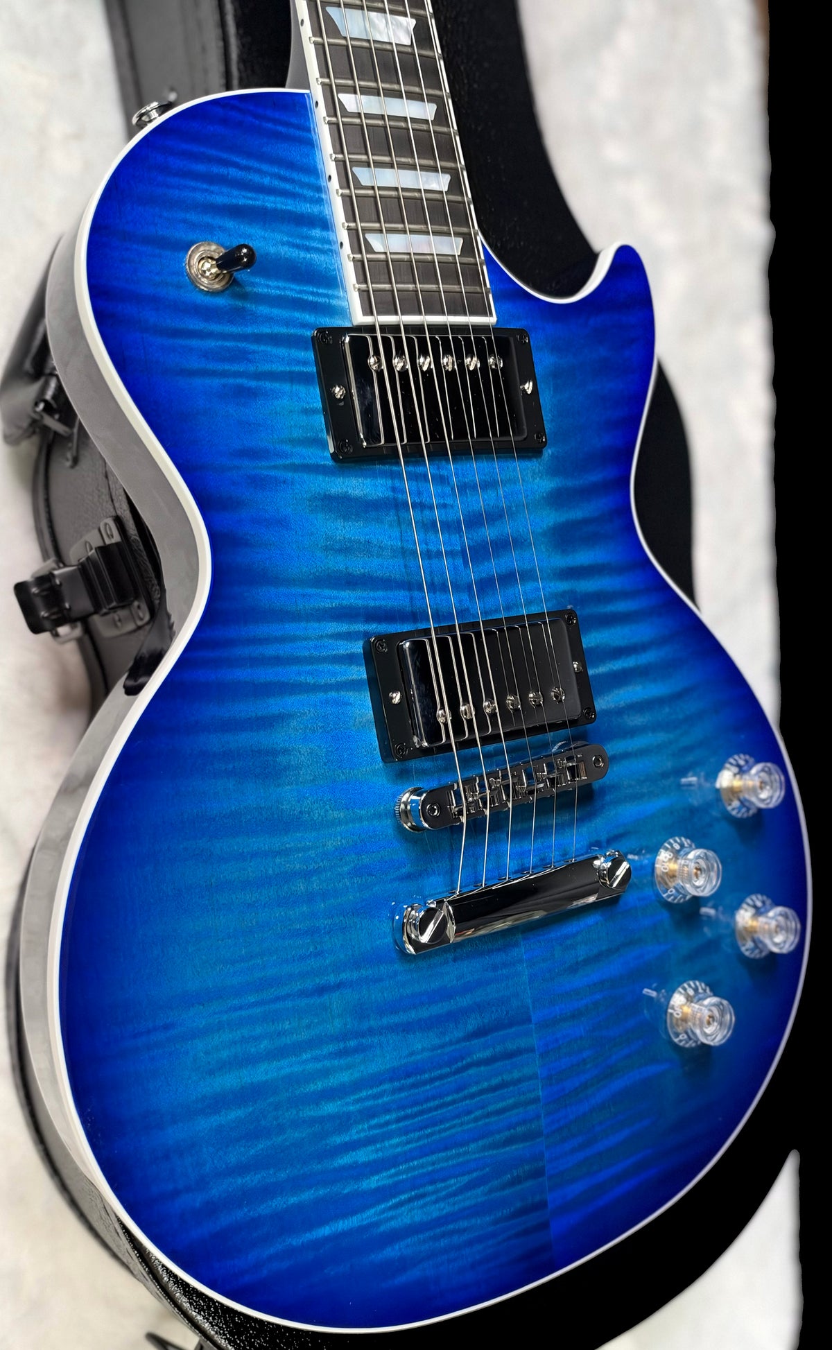 NEW ! Gibson Les Paul Modern Figured - Cobalt Burst - Beautiful Flame Top! Authorized Dealer - Only 8.2lbs - G0800