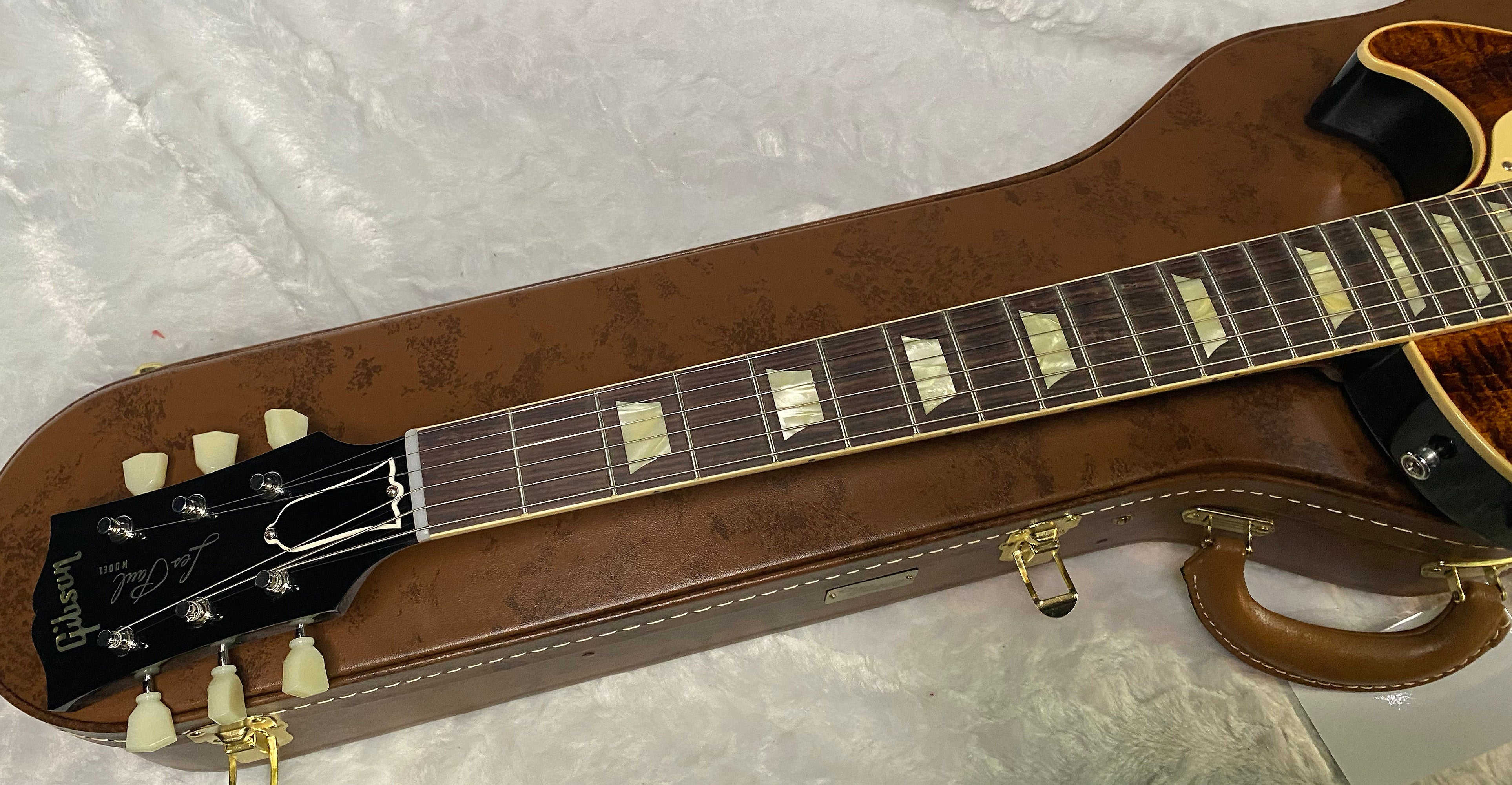 NEW ! Gibson Custom Shop 1959 Les Paul - Warm Amber Gloss Finish - Hand Picked AAAA Flamed Maple Top - One Off! Super RARE! Authorized Dealer - Only 8.5 lbs - G07182