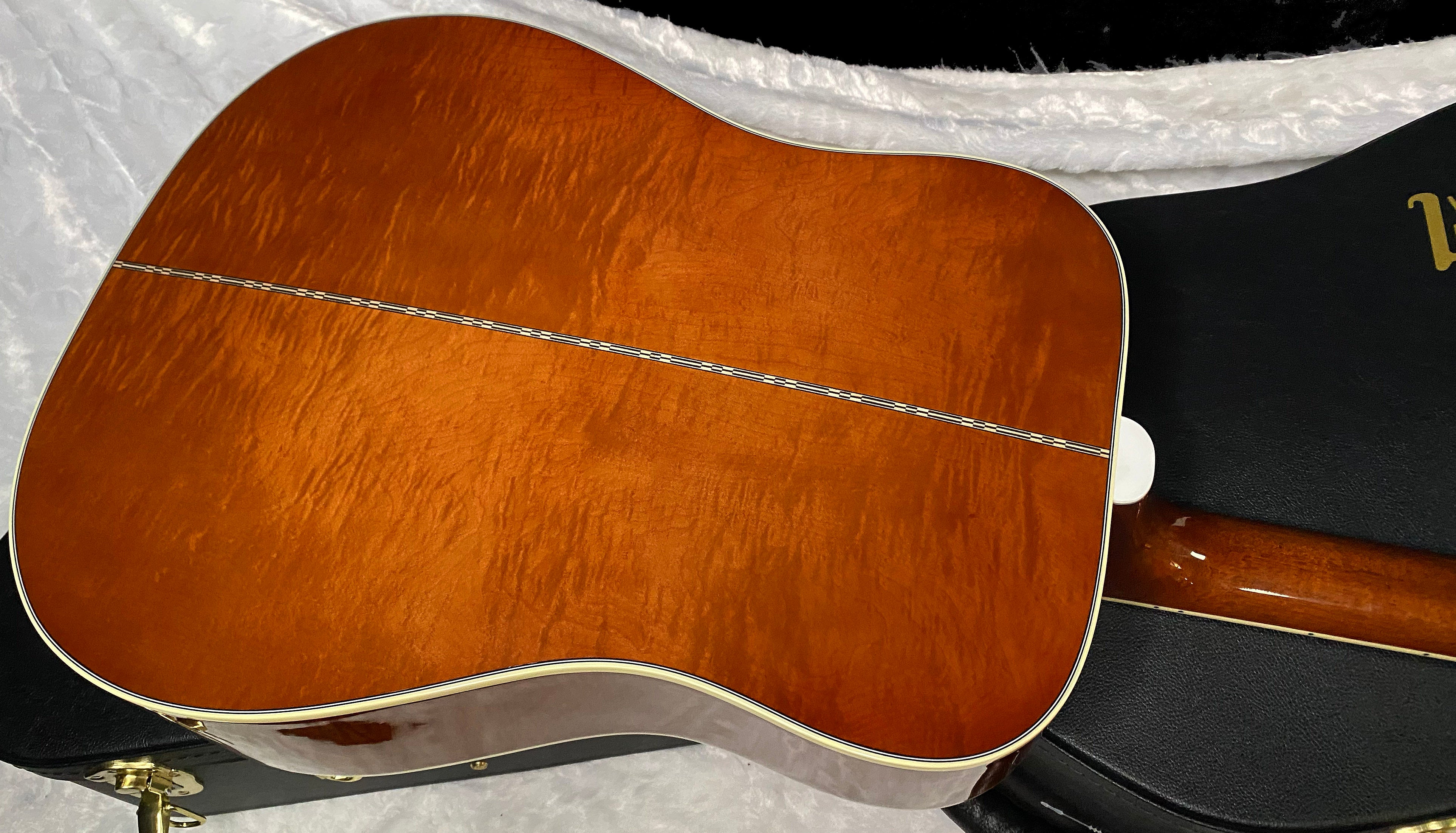 NEW! Gibson Custom Shop Dove Anniversary Limited Edition Acoustic-Electric - Cremona Burst - 5.3lbs - Authorized Dealer - G07201