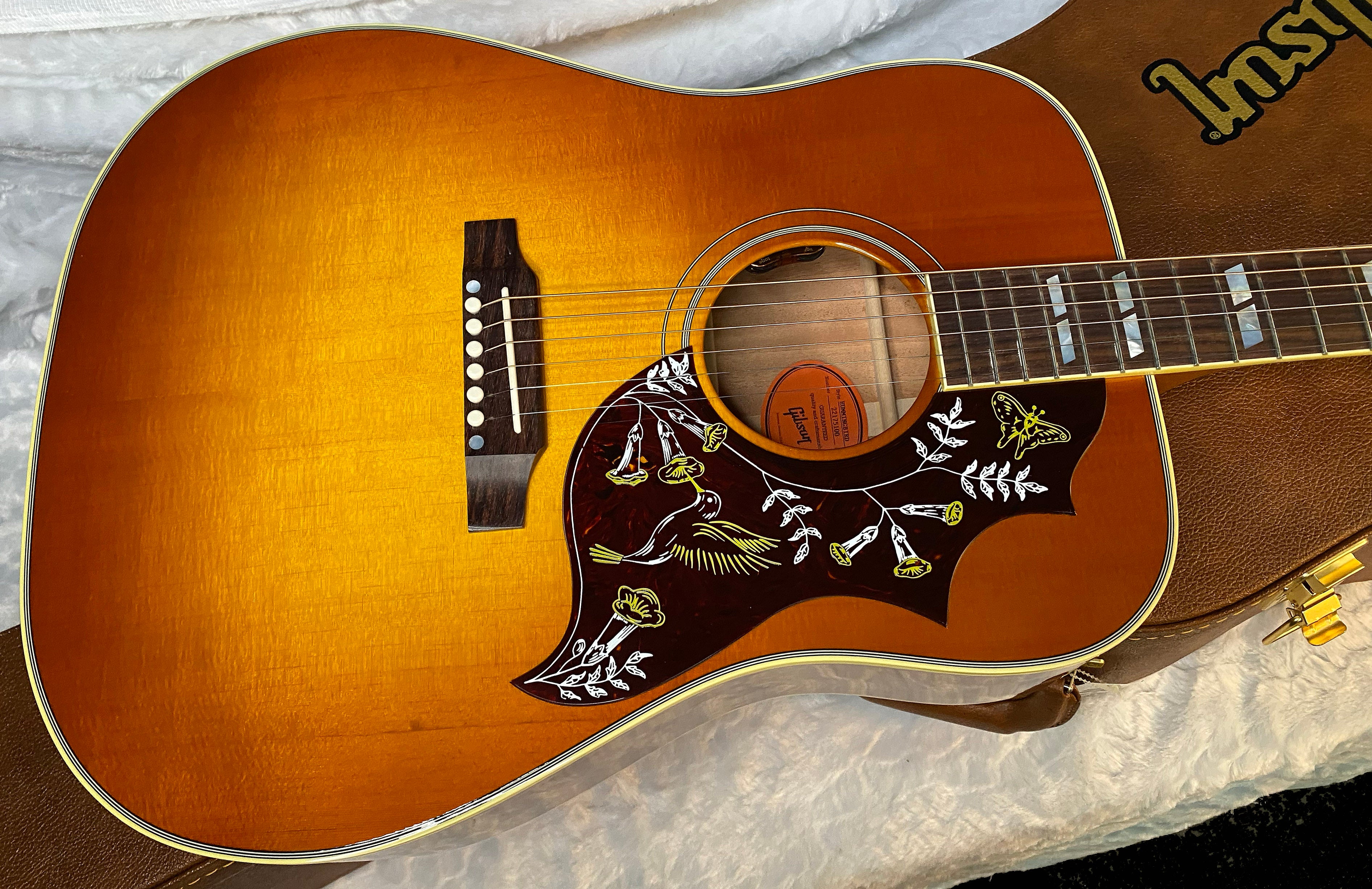 NEW! Gibson Hummingbird Original Heritage Cherry Sunburst 4.8 lbs - Authorized Dealer! G05800