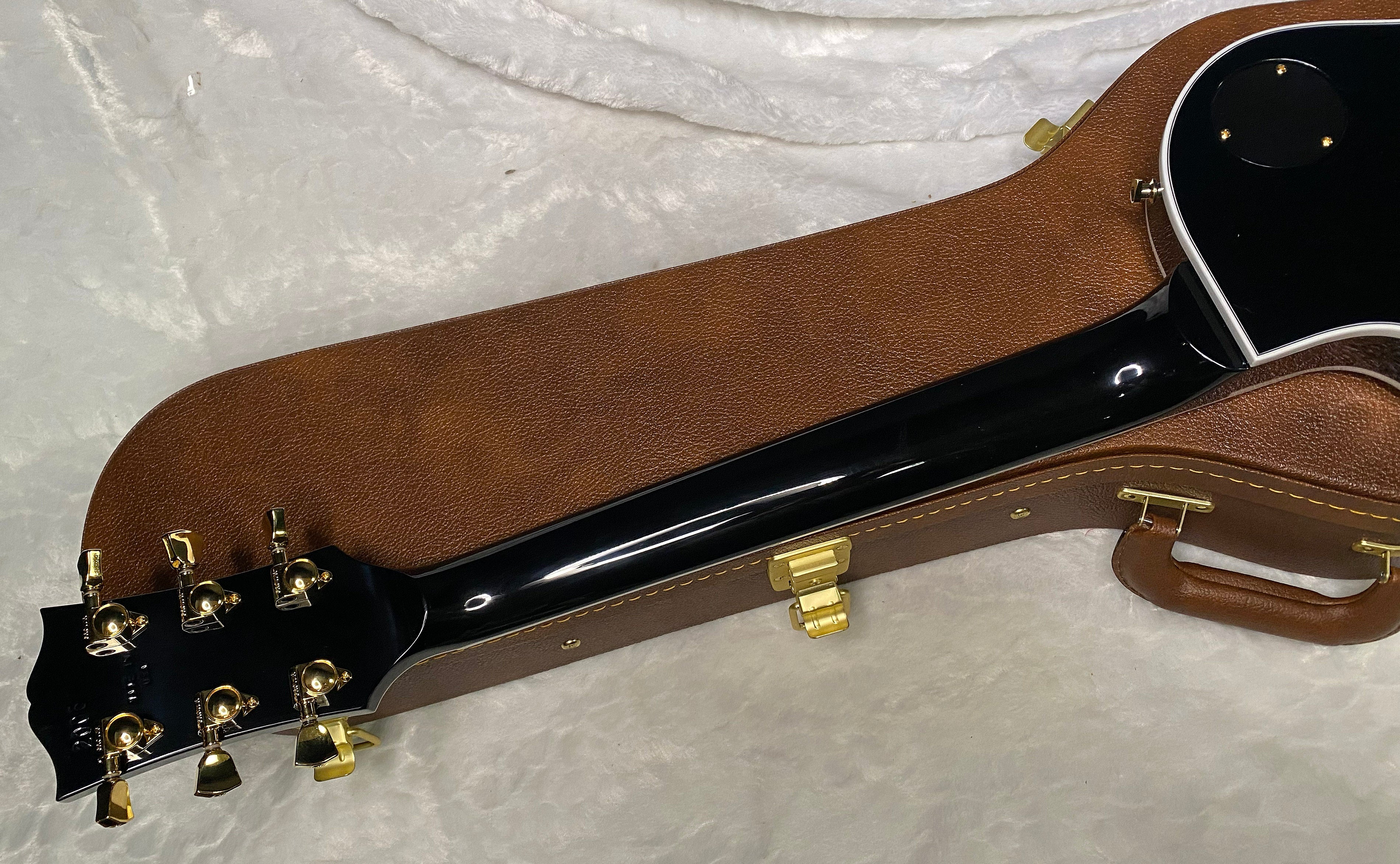 NEW! Gibson USA Les Paul Custom 70s - Ebony Finish - 9.9lbs - Authorized Dealer - G06600