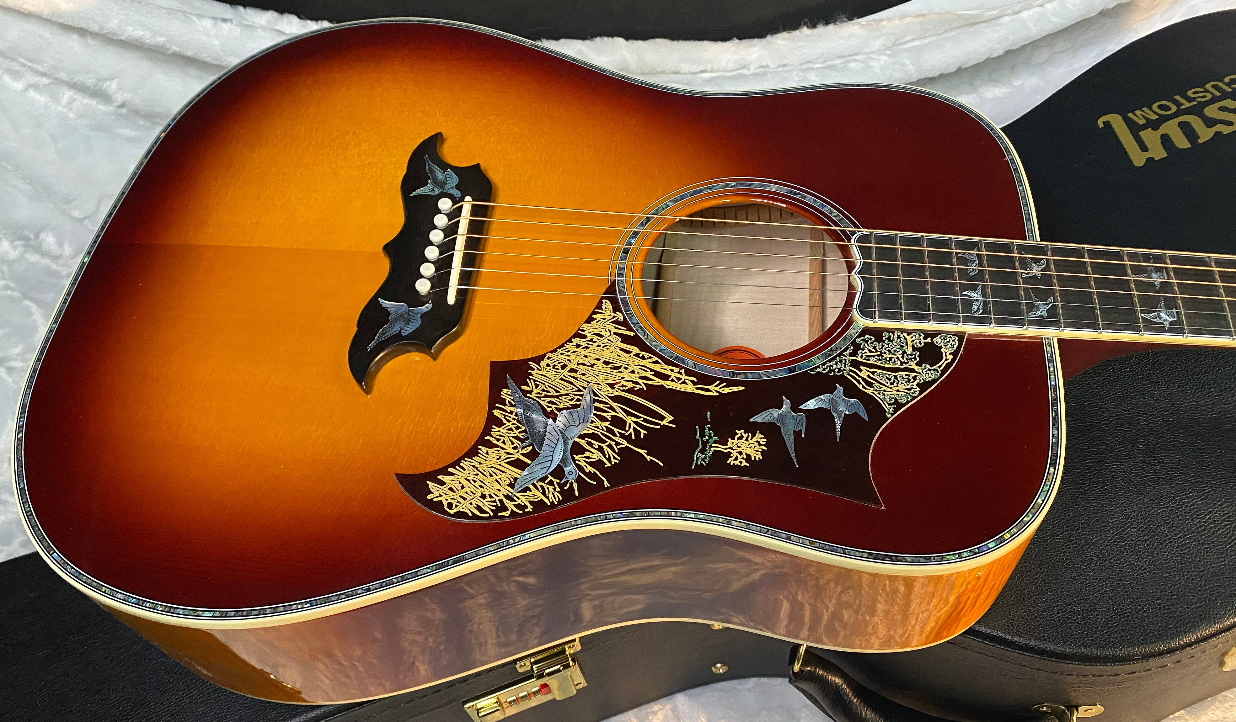 NEW! Gibson Custom Shop Dove - Doves In Flight - Made 2 Measure - Custom Ordered in Autumnburst Finish - Authorized Dealer - 5 lbs - G06614