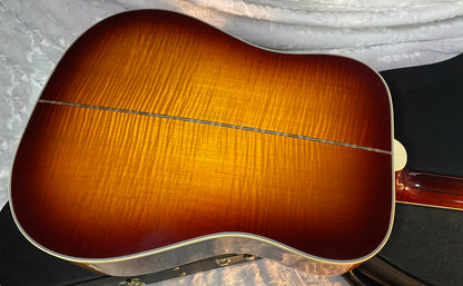 NEW! Gibson Custom Shop Dove - Doves In Flight - Made 2 Measure - Custom Ordered in Autumnburst Finish - Authorized Dealer - 5 lbs - G06614